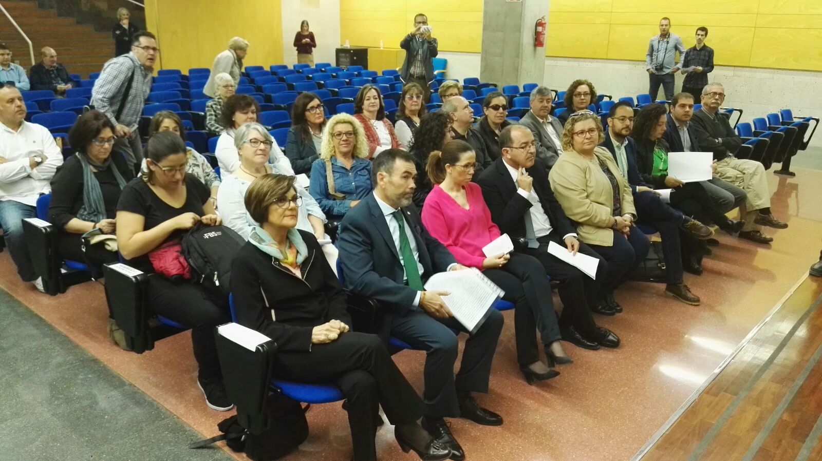 La presidenta de la Asamblea Regional, Rosa Peñalver, inicia la lectura continuada de 'El Quijote'