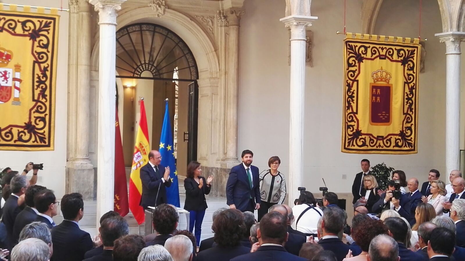 Toma de posesión de Fernando López Miras como nuevo presidente de la Comunidad Autónoma de la Región de Murcia