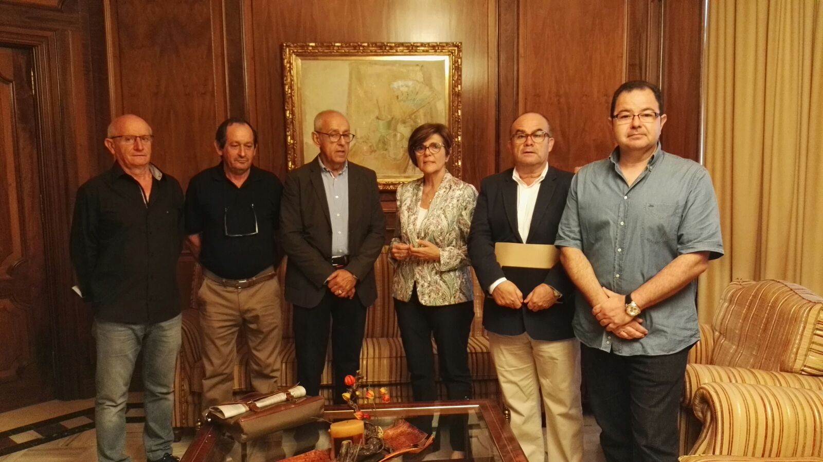 La presidenta de la Asamblea Regional, Rosa Peñalver, ha recibido a la Federación de Asociaciones del Mar Menor, FAMM