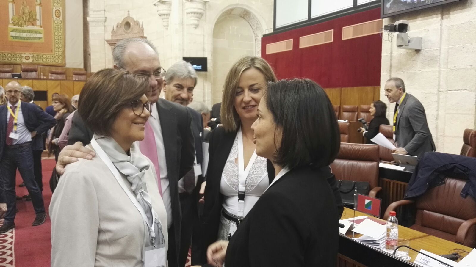 La presidenta de la Cámara, Rosa Peñalver, con los presidentes de los Parlamentos de Andalucía, Extremadura y Azores
