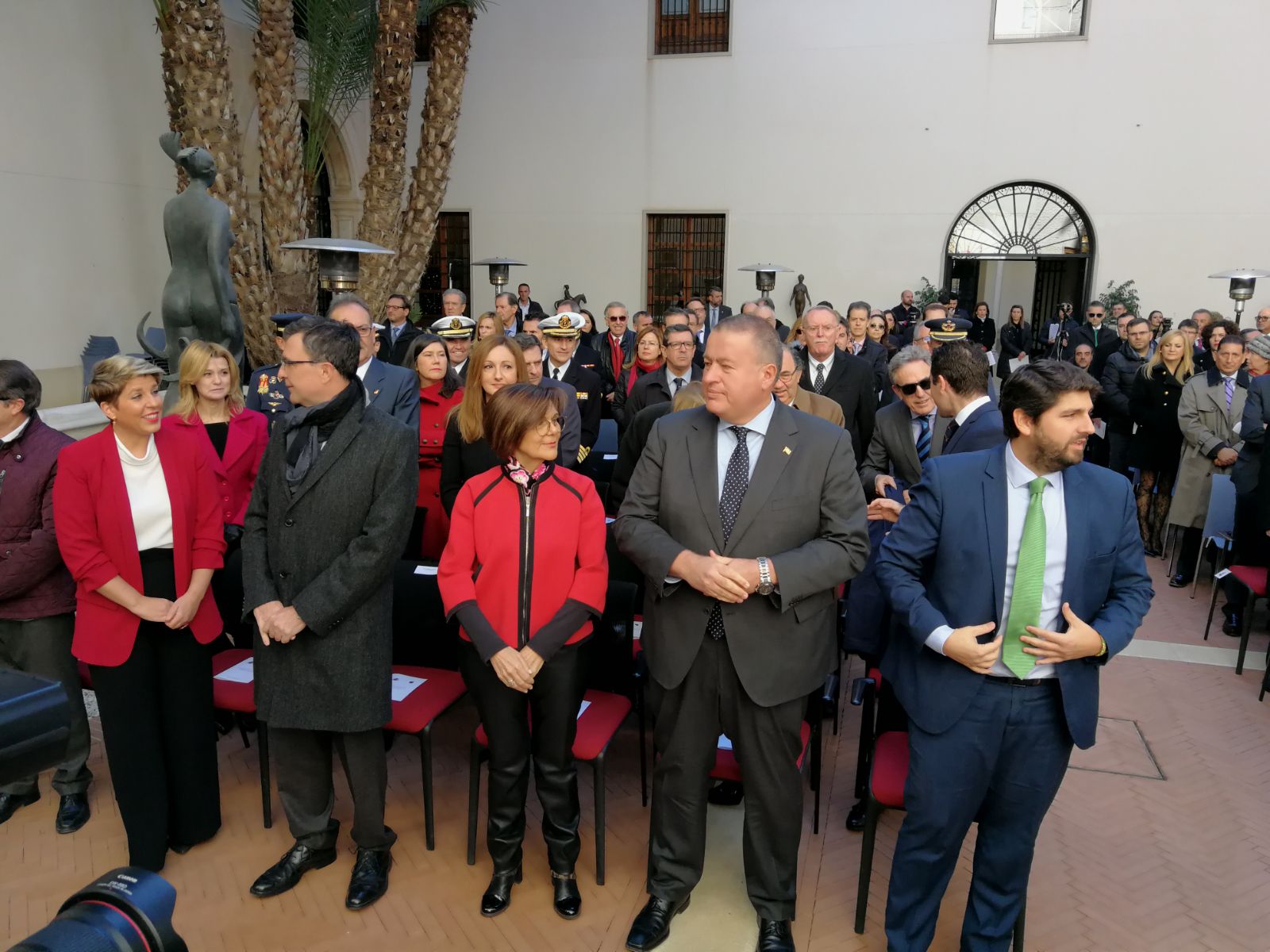 La presidenta de la Asamblea Regional, Rosa Peñalver, ha asistido hoy al acto conmemorativo del XXXIX Aniversario de la Constitución Española