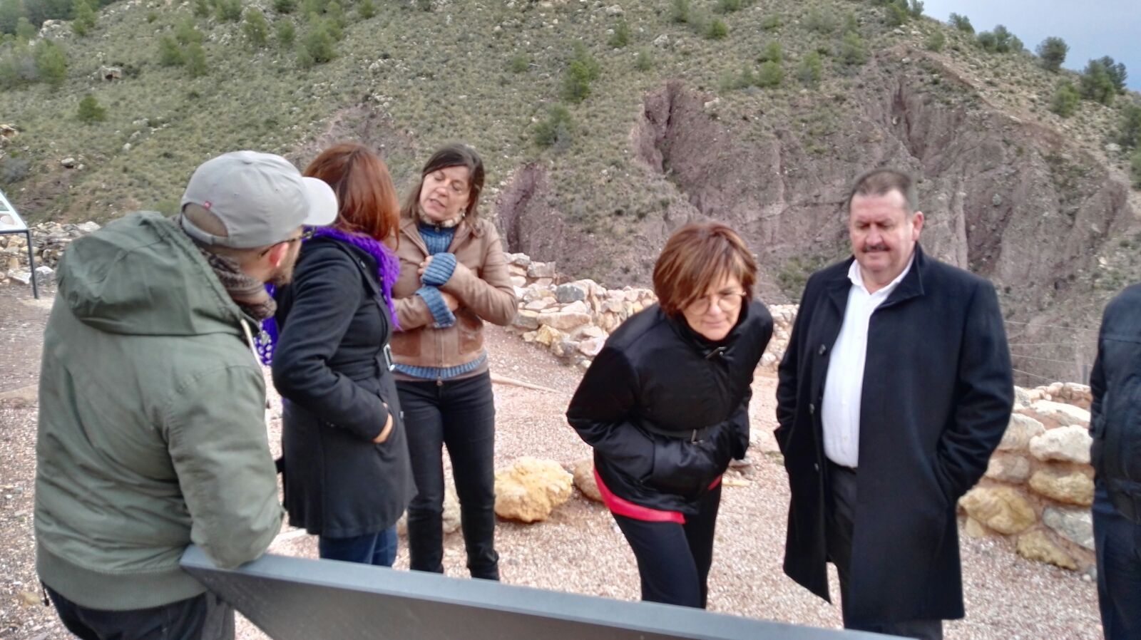 La presidenta de la Asamblea Regional, Rosa Peñalver, ha visitado el yacimiento argárico de La Bastida de Totana