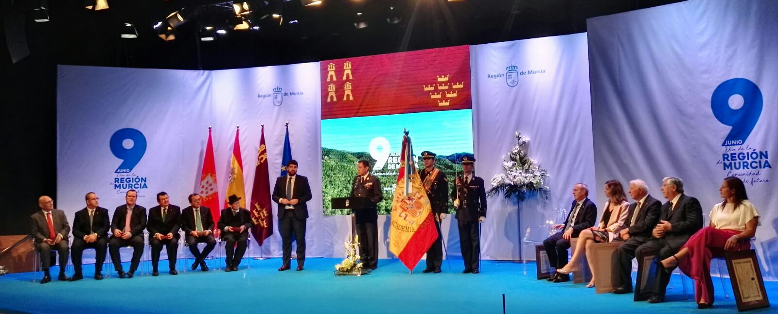 En el Día de la Región se distinguió la labor de personas, instituciones y entidades, como la AGA