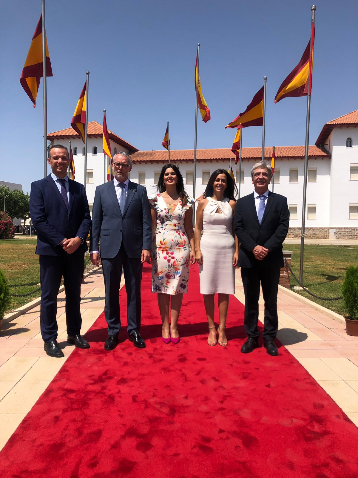 Diputados del Grupo Popular y el senador Domingo Segado, en la ceremonia de la Academia General del Aire