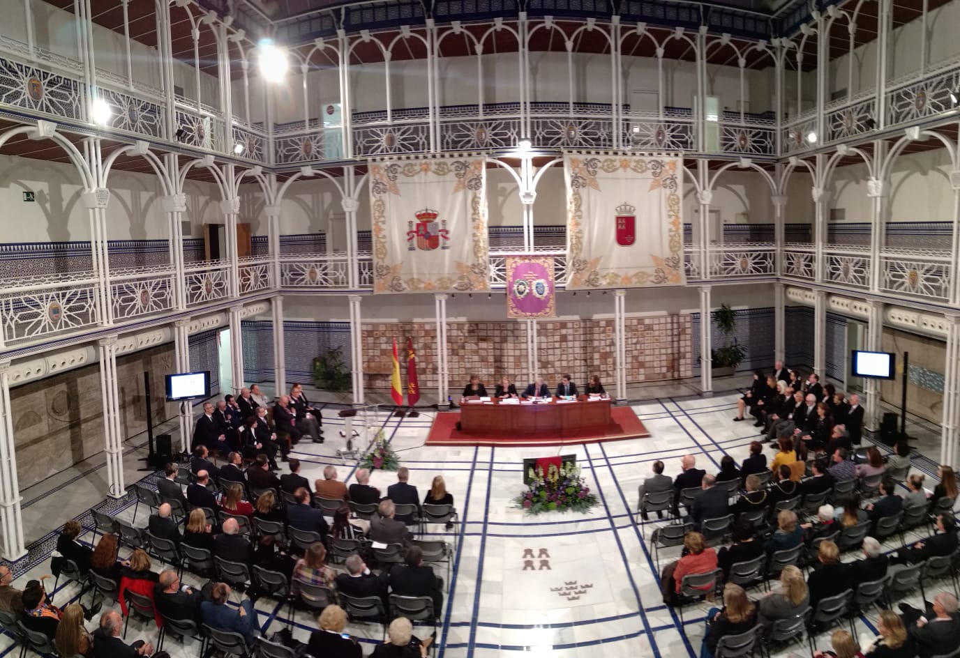 Apertura del curso de la Academia de Farmacia Santa María de España