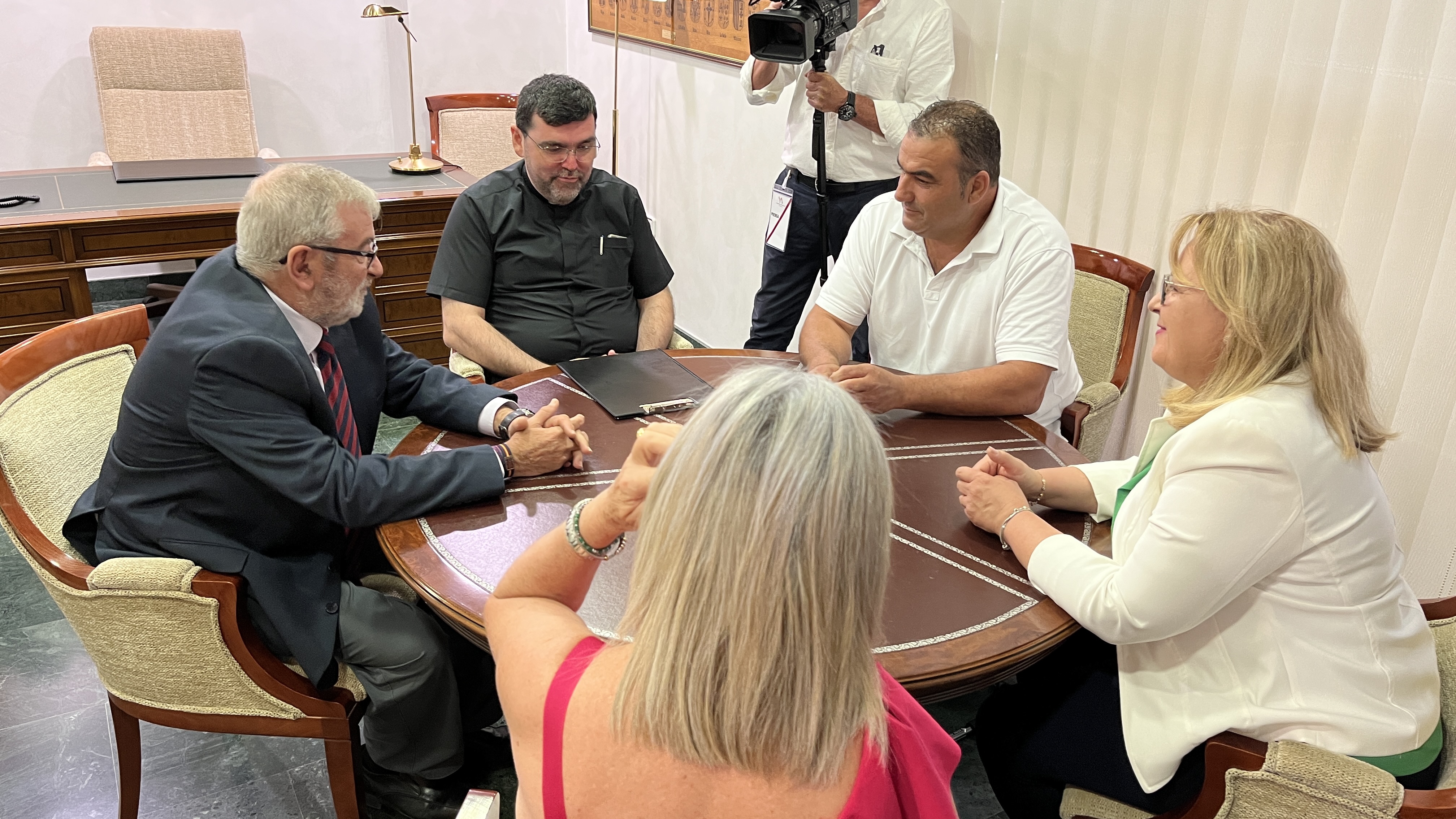 La Cofradía de Pescadores del Puerto de Mazarrón nombra al presidente de la Asamblea Regional pregonero de sus fiestas en honor a la Virgen del Carmen