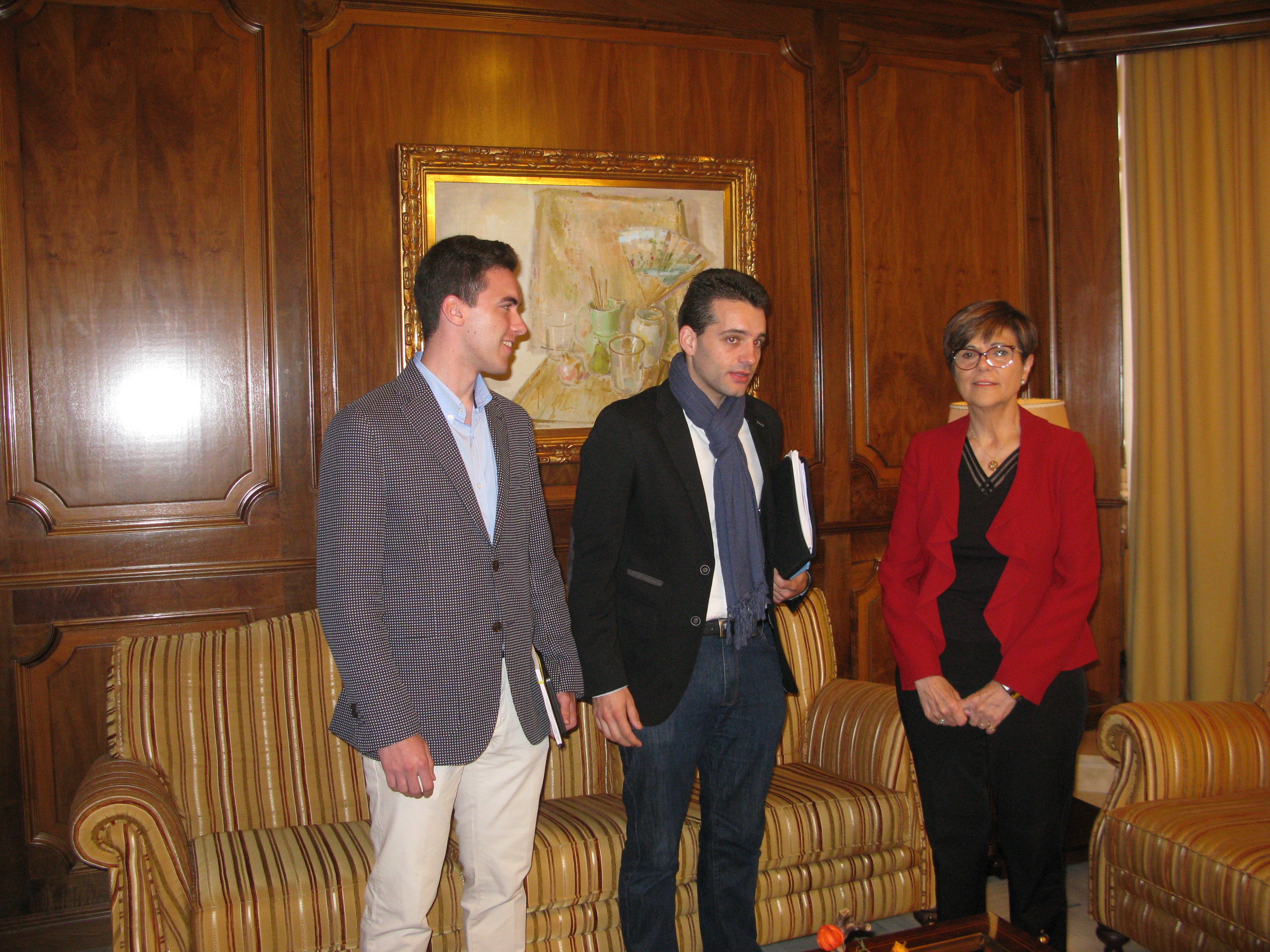 El Consejo de Estudiantes de la UMU se ha reunido con representantes de los Grupos Parlamentarios
