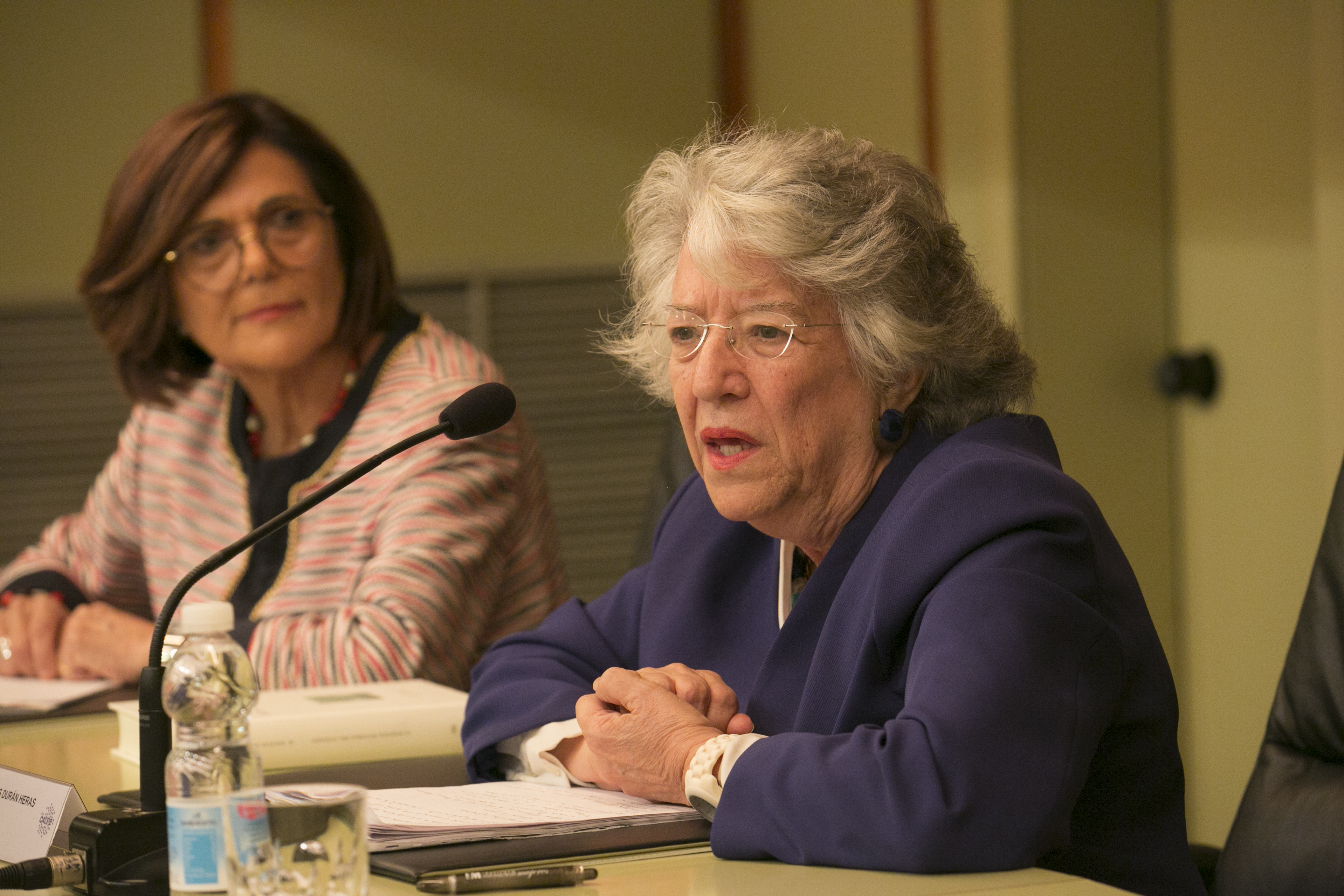 La socióloga e investigadora María Ángeles Durán pronunció la conferencia inaugural "Mujeres y hombres en la economía española"