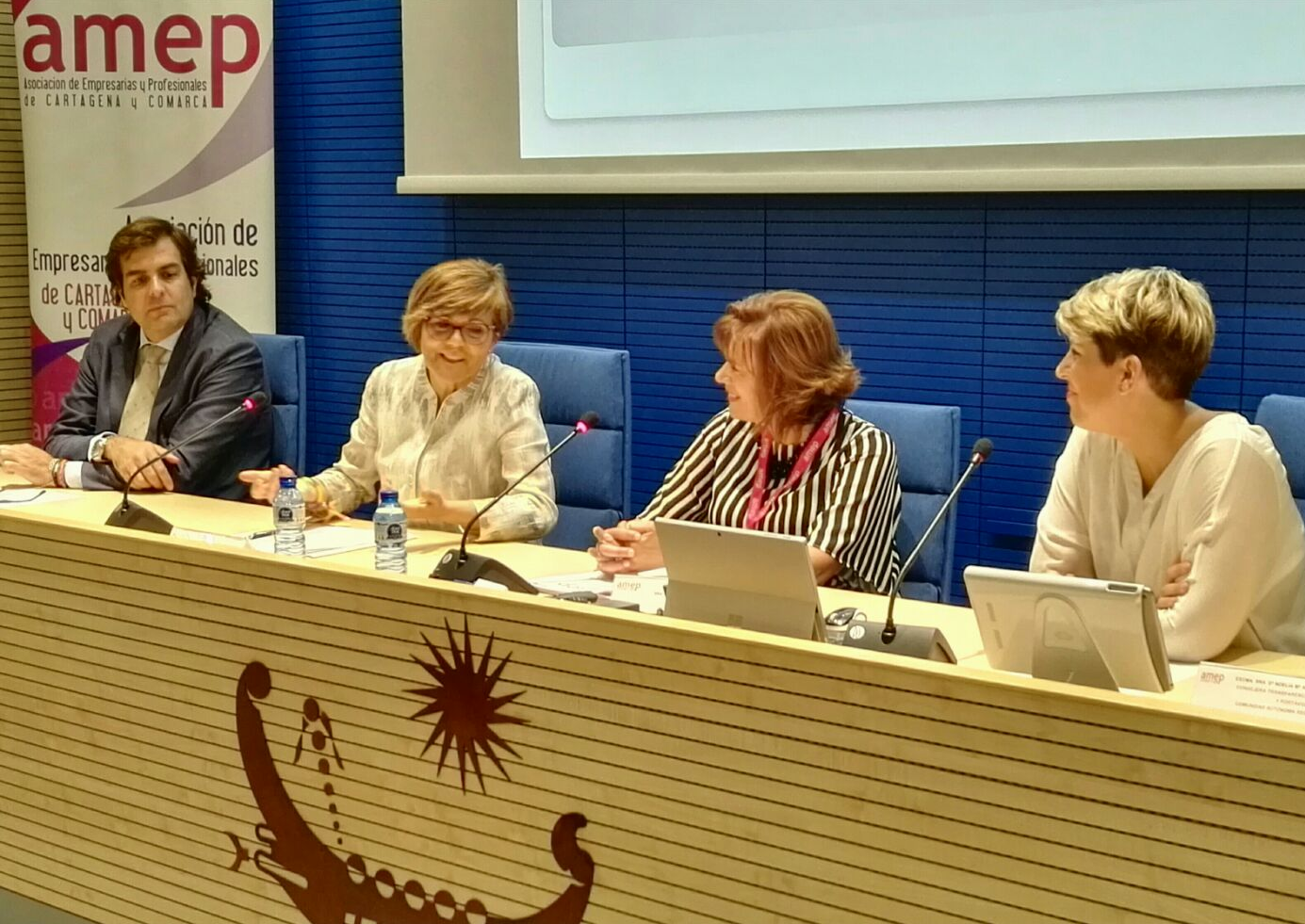 Rosa Peñalver clausuró la Asamblea General Ordinaria de la Asociación de Empresarias y Profesionales de Cartagena y Comarca, AMEP