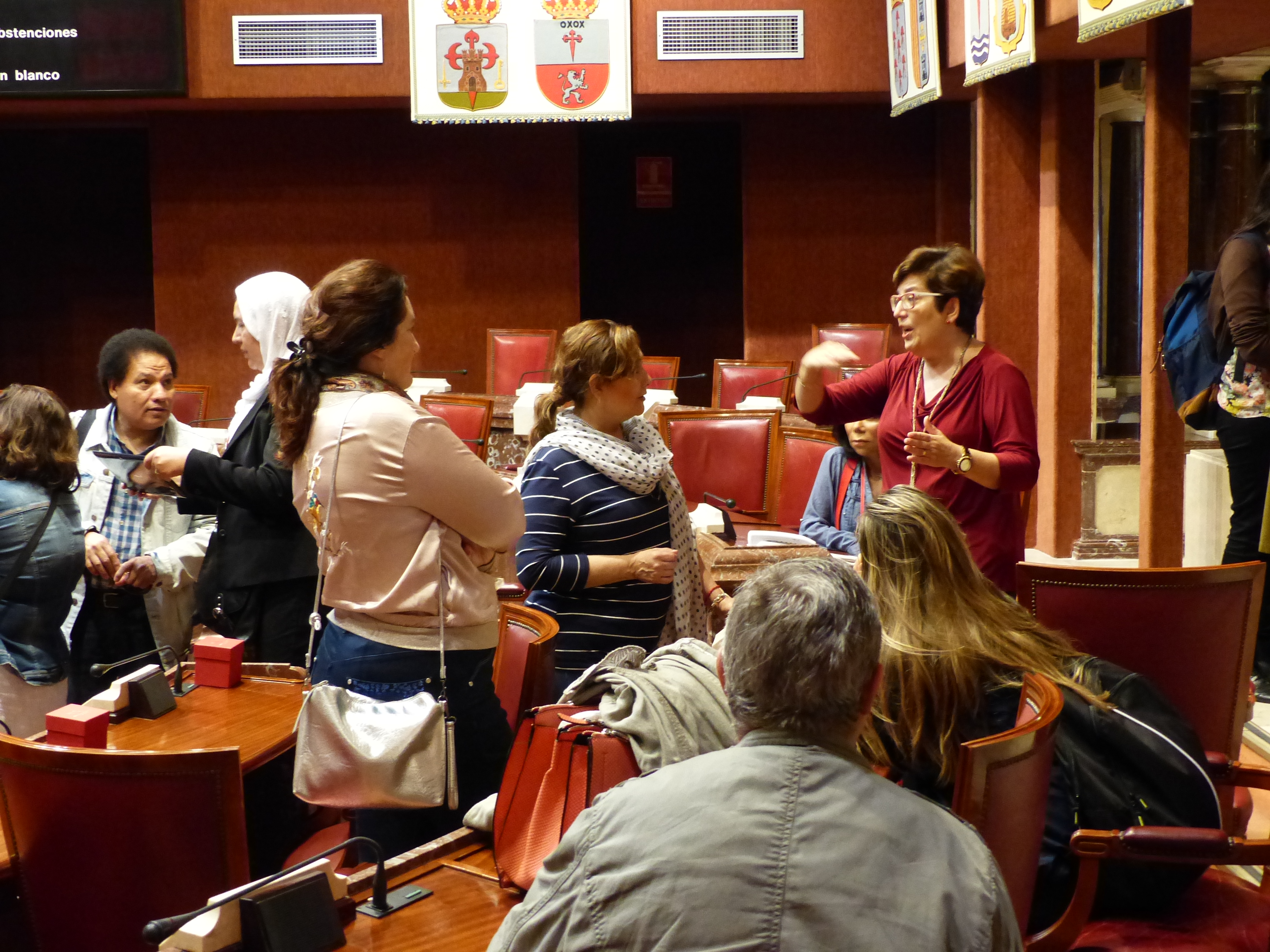 Organizadoras y participantes en el IX Congreso Internacional Audem han visitado la Asamblea