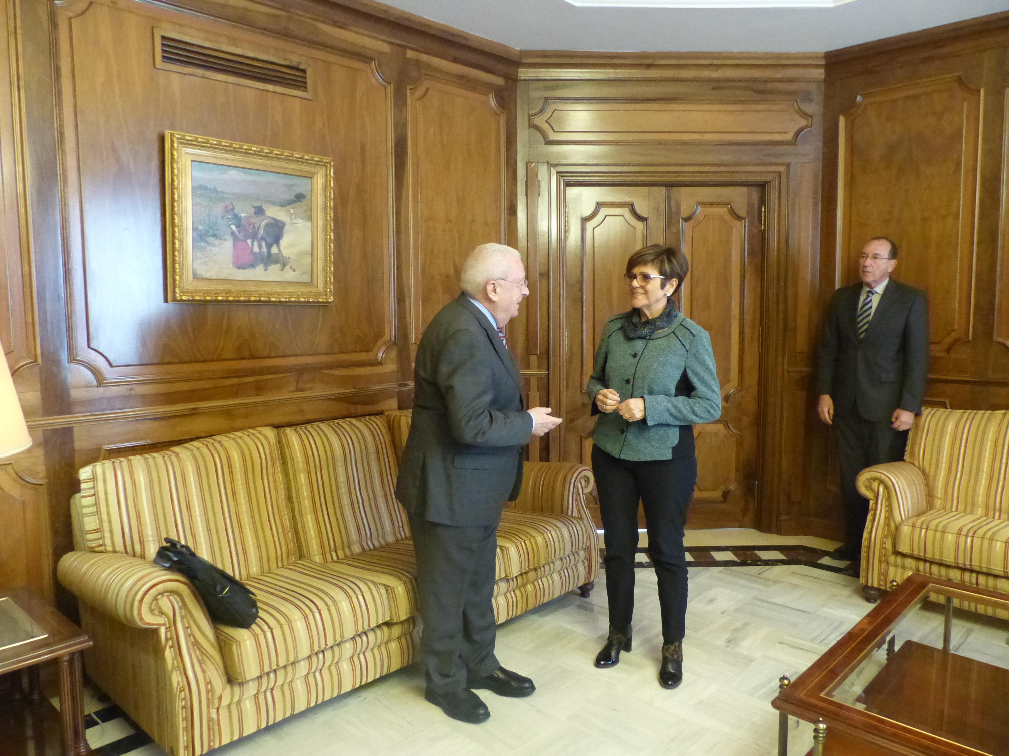 La presidenta de la Asamblea ha recibido a José Molina