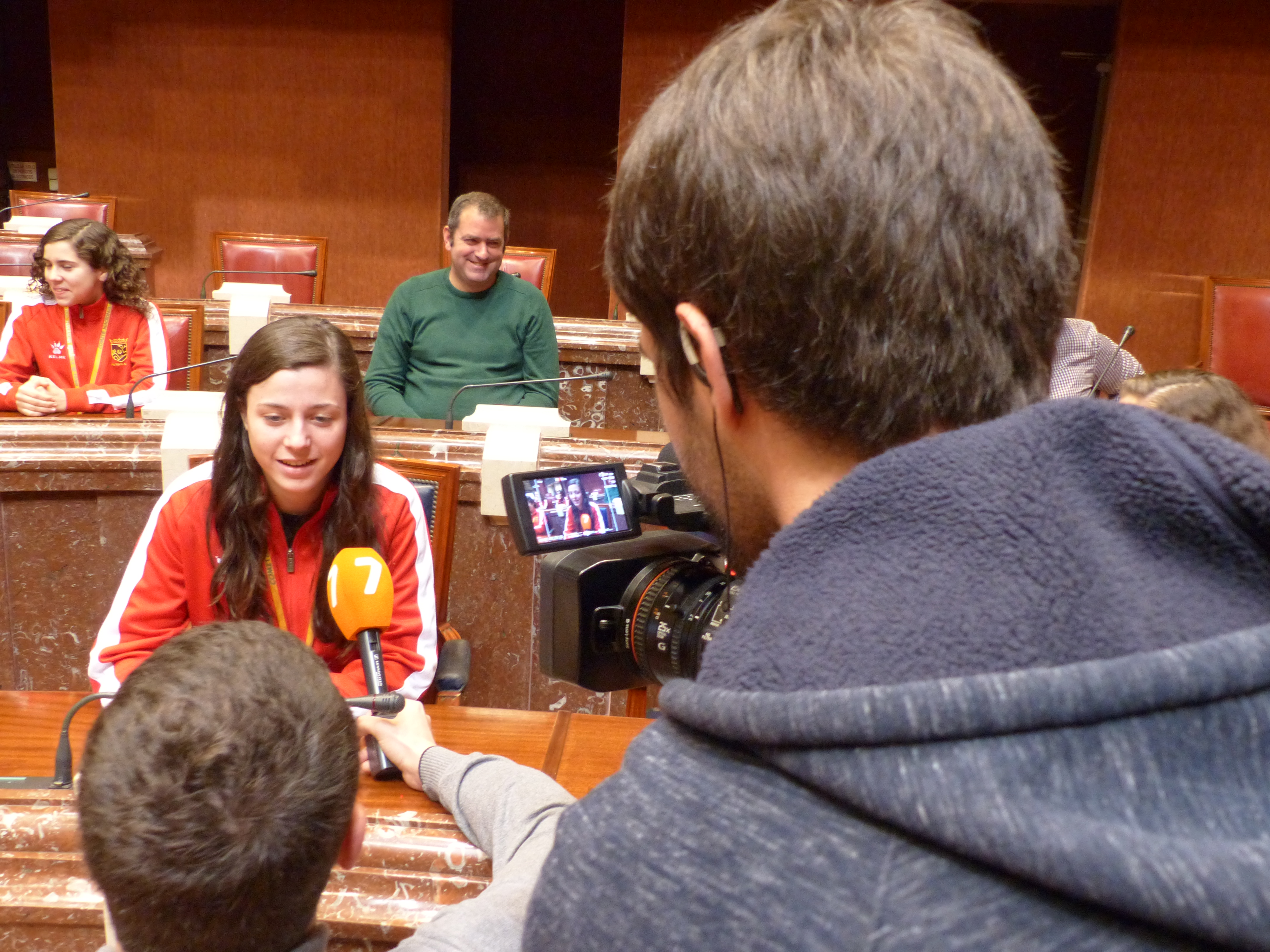 Rosa Peñalver ha recibido a las campeonas de España Sub 17 y Sub 21 de Fútbol Sala