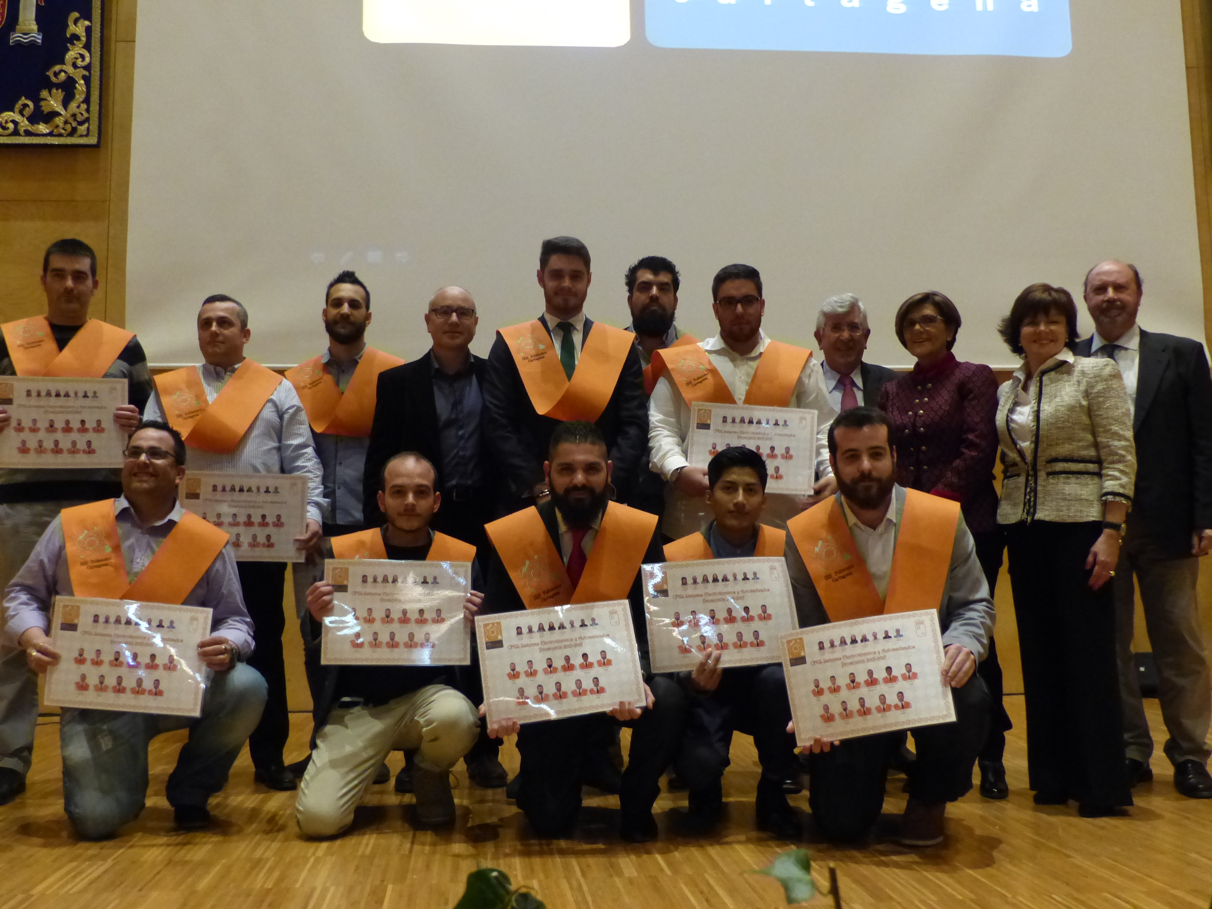 Rosa Peñalver ha amadrinado la graduación de nueve ciclos formativos de IES Politécnico