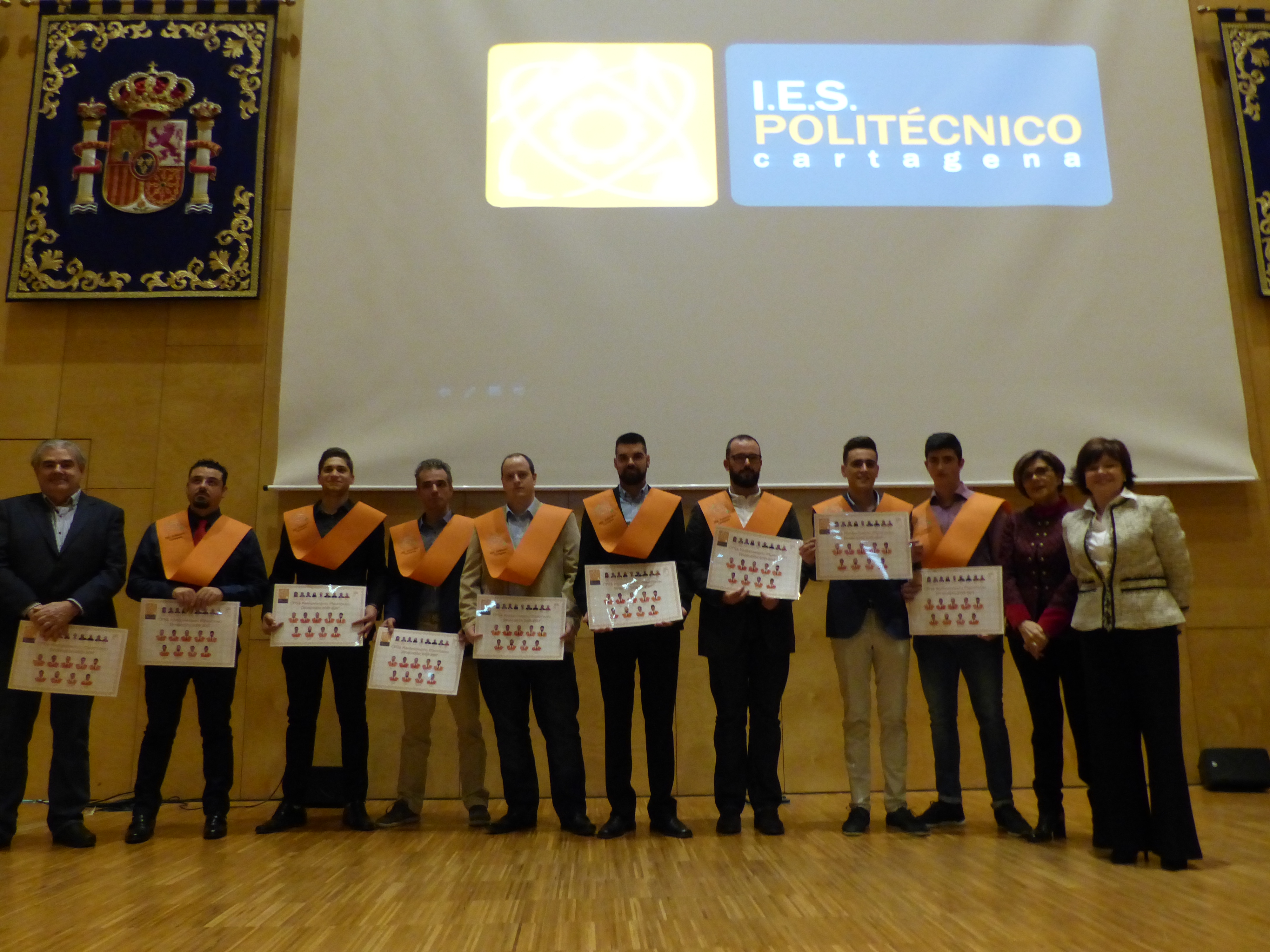 Rosa Peñalver ha amadrinado la graduación de nueve ciclos formativos de IES Politécnico