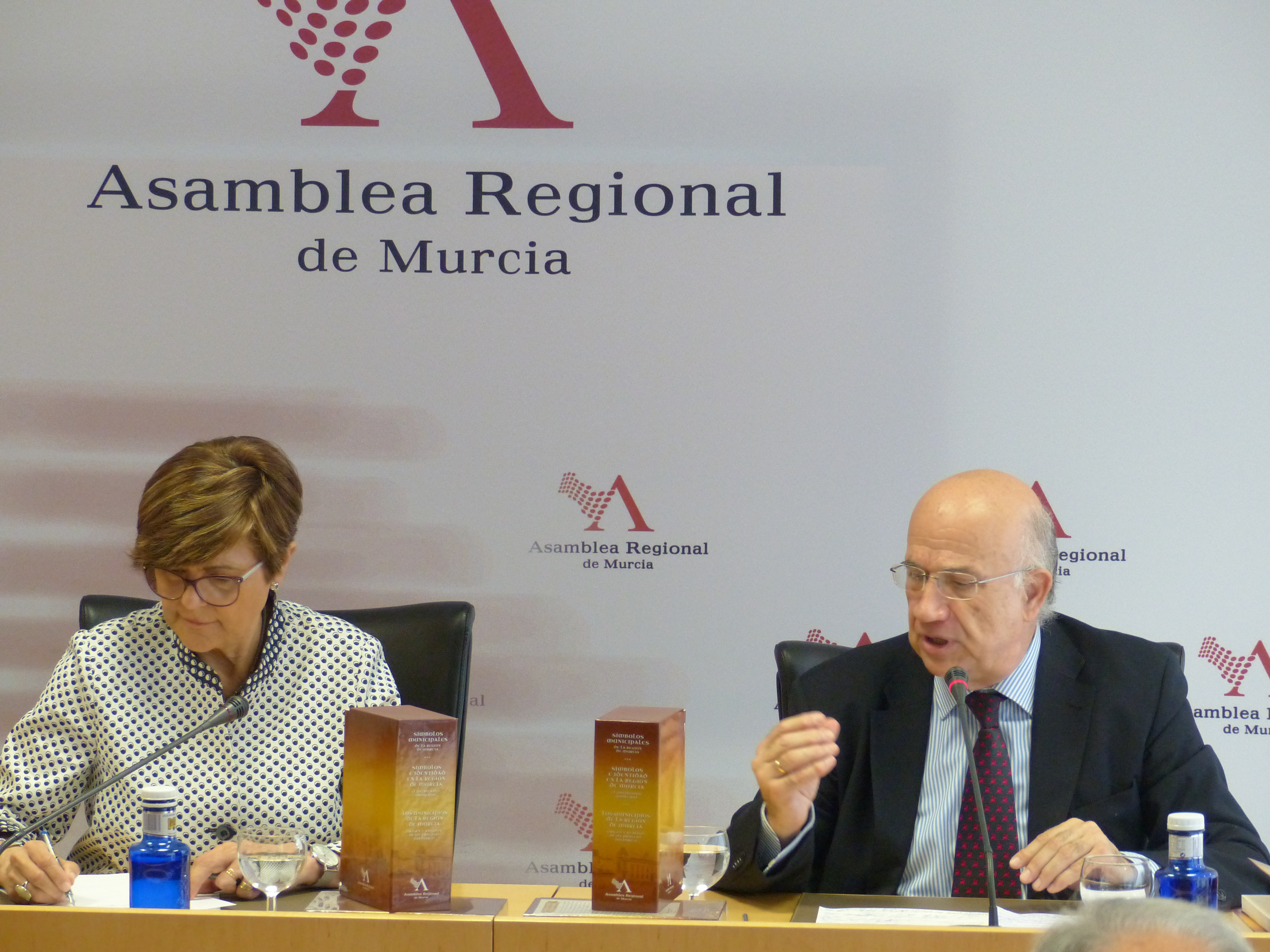 Presentación de la trilogía 'Símbolos municipales de la Región de Murcia'