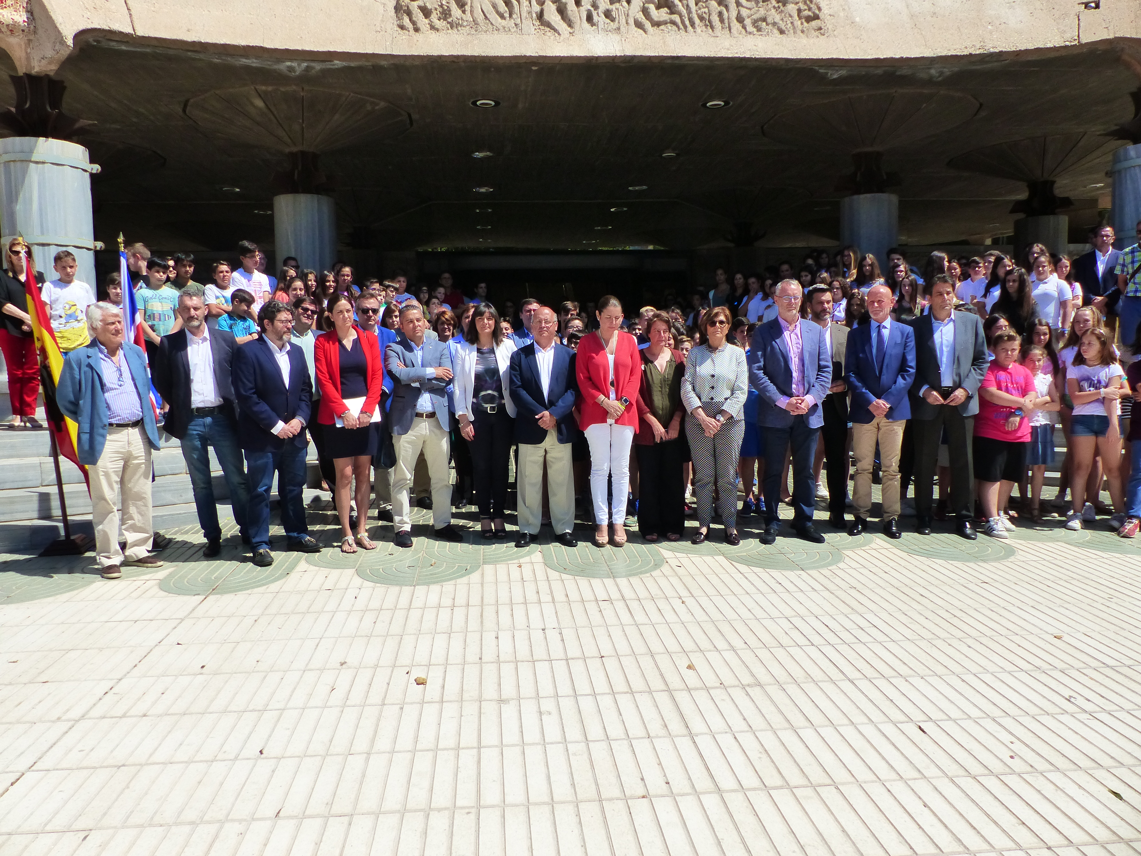 Minuto de silencio en Asamblea Regional de Murcia