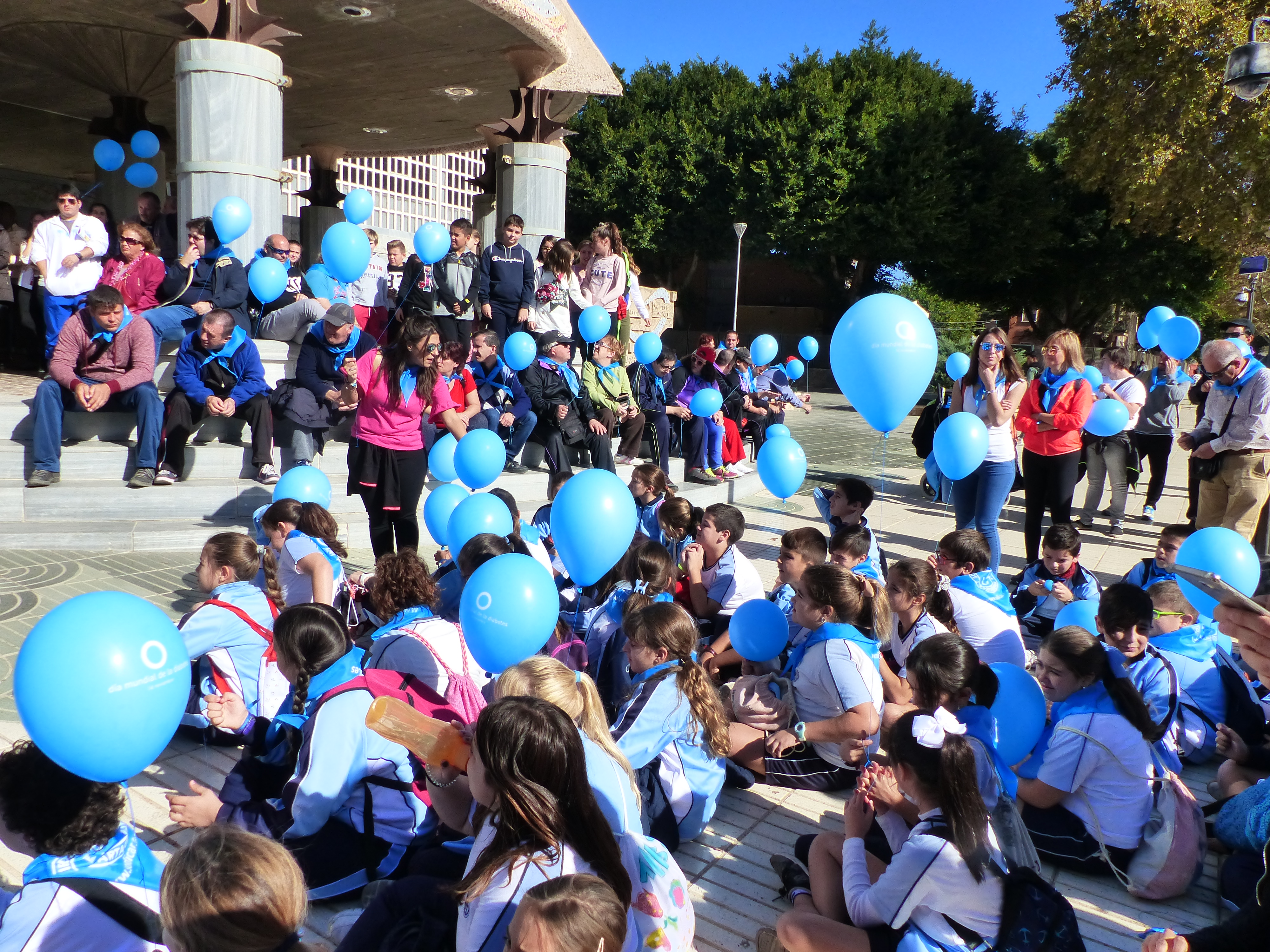 La Asamblea Regional se ha sumado a la celebración del Día Mundial de la Diabetes