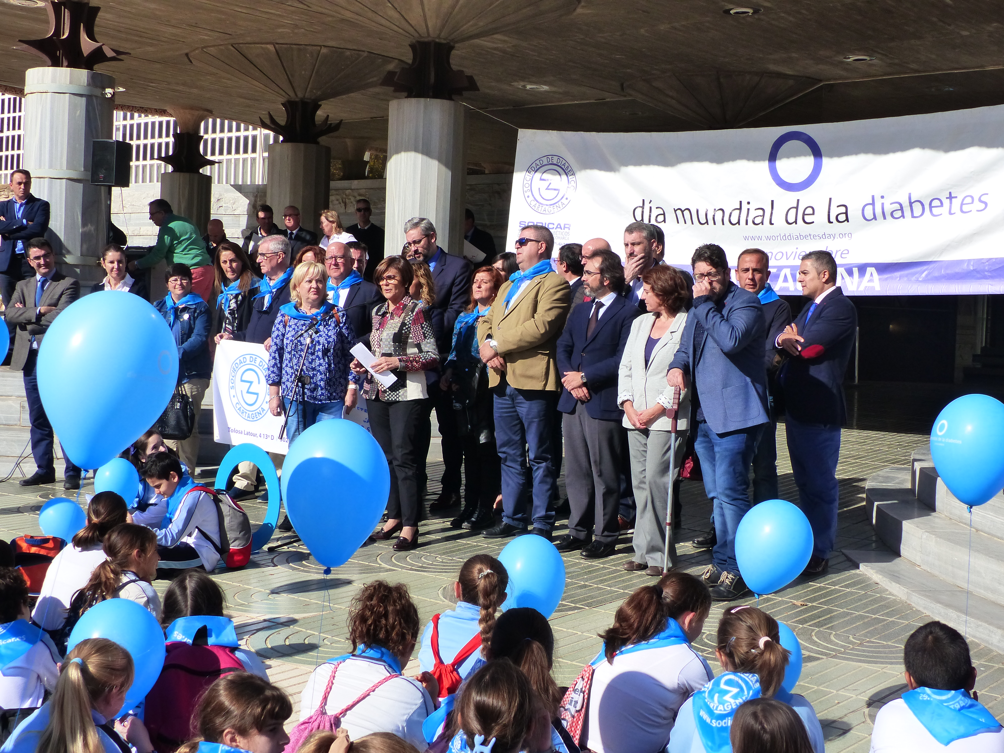 La Asamblea Regional se ha sumado a la celebración del Día Mundial de la Diabetes