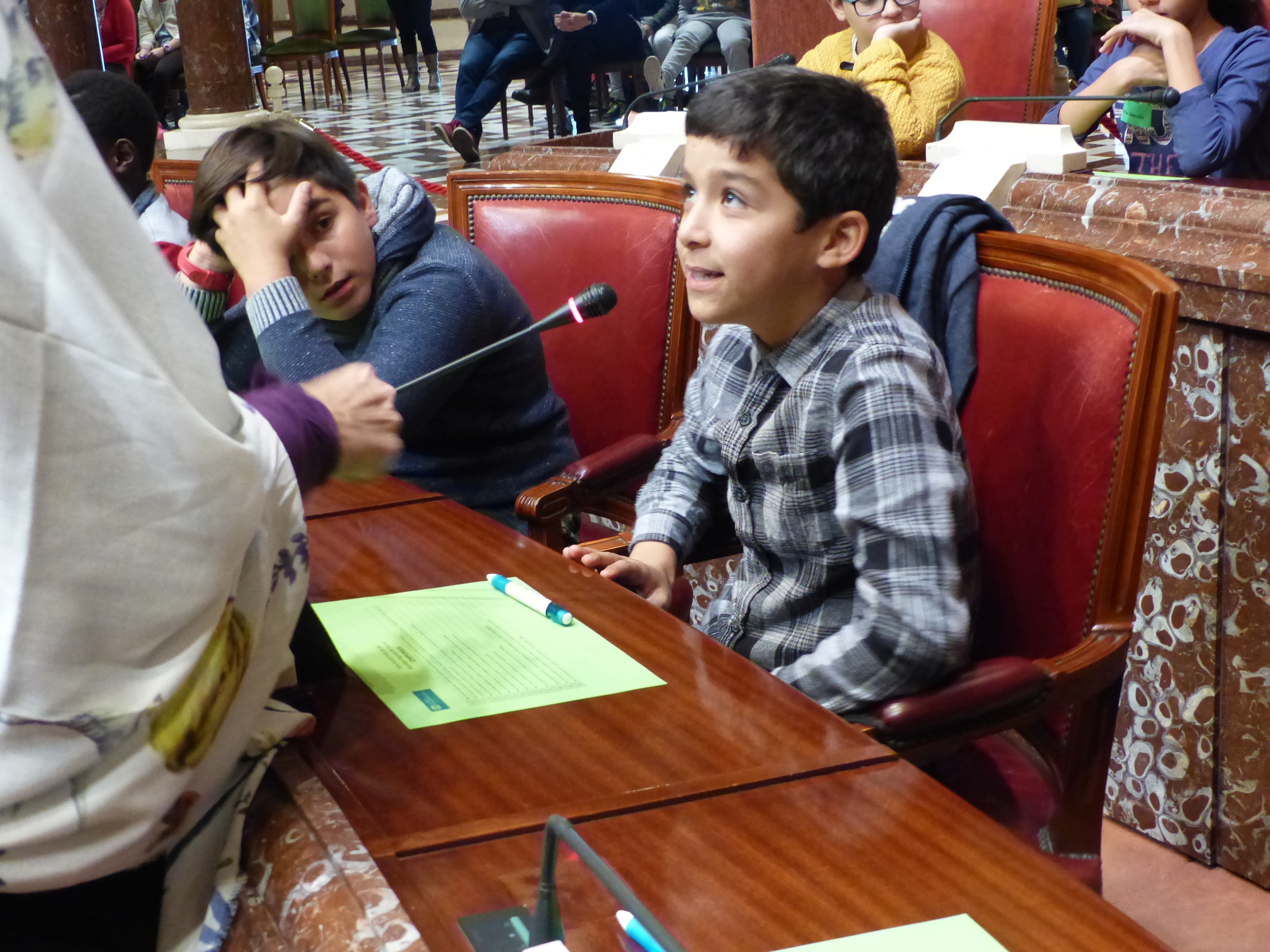 La Cámara legislativa acoge un pleno infantil de Aldeas Infantiles SOS España