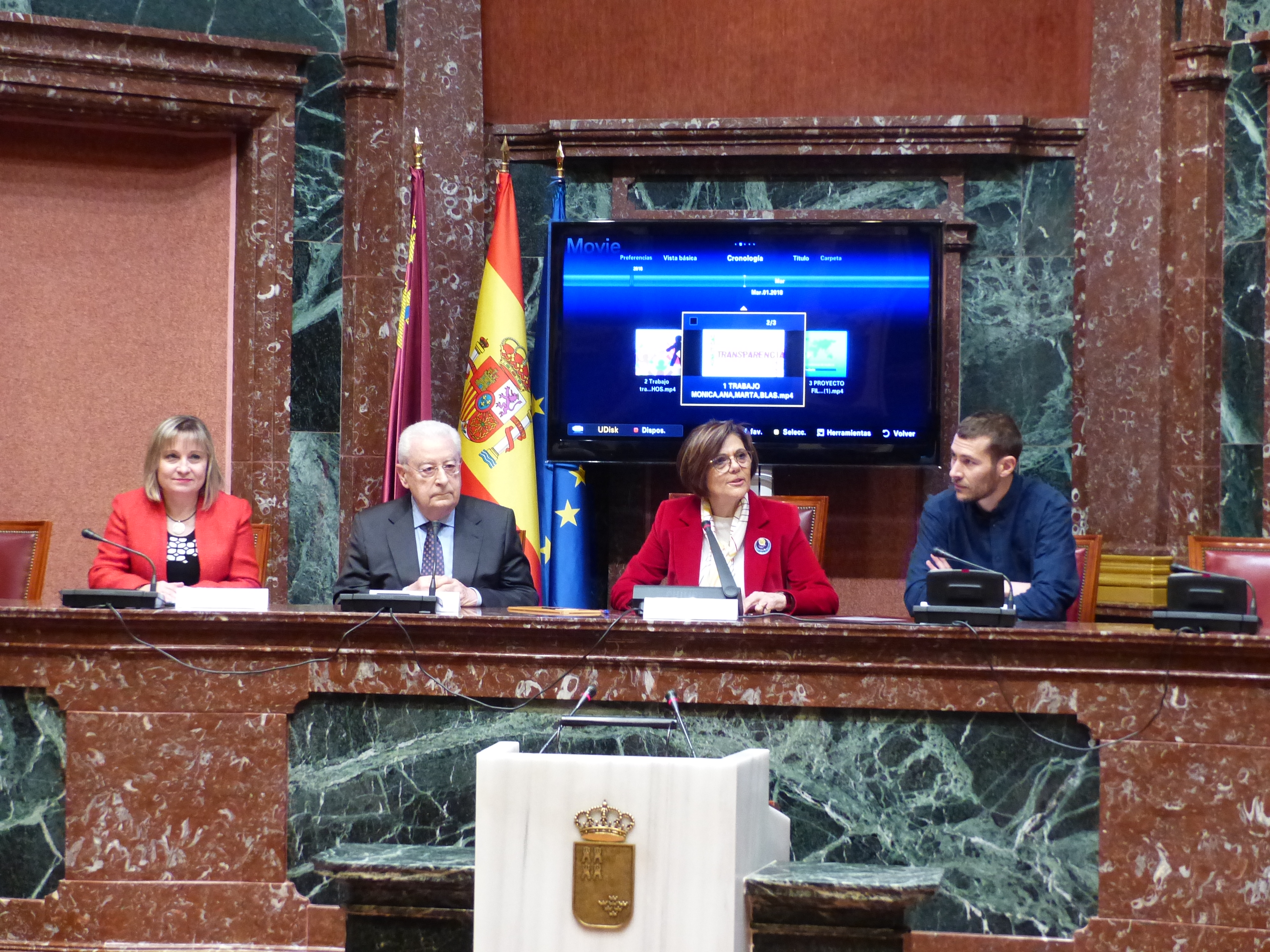 Entrega de premios del programa Iris, desarrollado conjuntamente por el Consejo de la Transparencia, la Sociedad de Filosofía de la Región y docentes de Bachillerato y Universidad