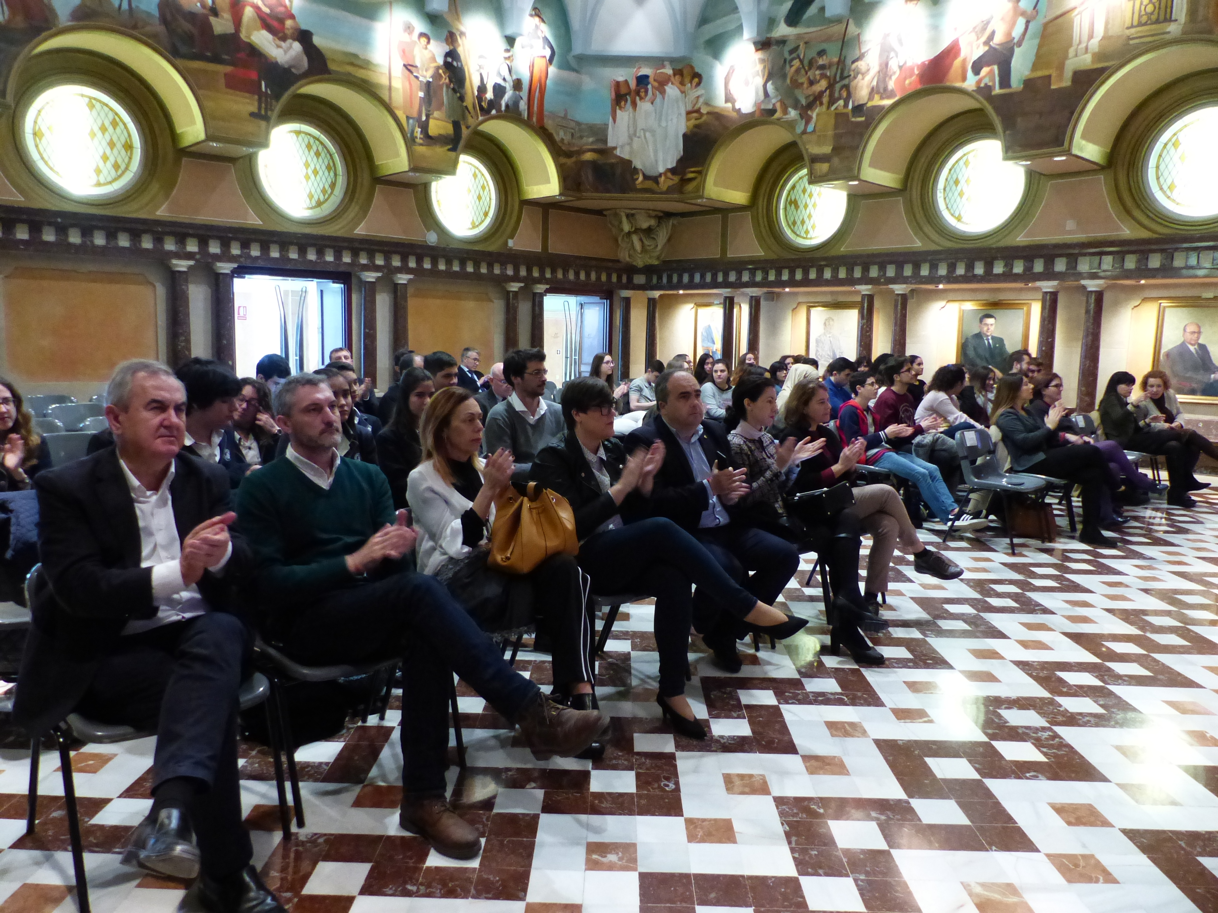 Entrega de premios del programa Iris, desarrollado conjuntamente por el Consejo de la Transparencia, la Sociedad de Filosofía de la Región y docentes de Bachillerato y Universidad