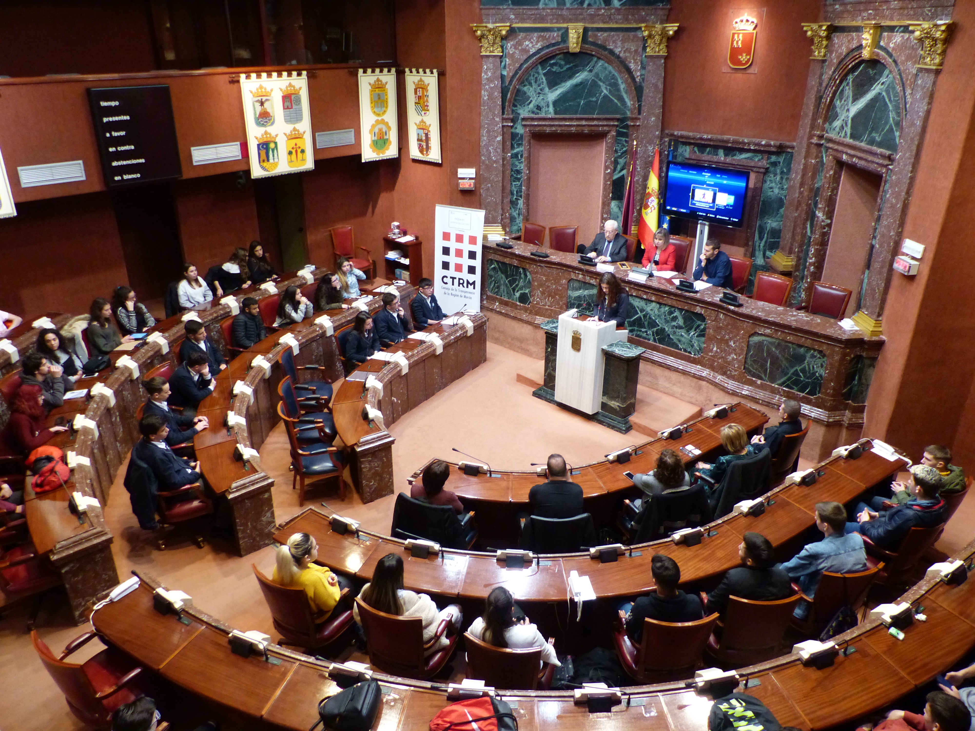 Entrega de premios del programa Iris, desarrollado conjuntamente por el Consejo de la Transparencia, la Sociedad de Filosofía de la Región y docentes de Bachillerato y Universidad