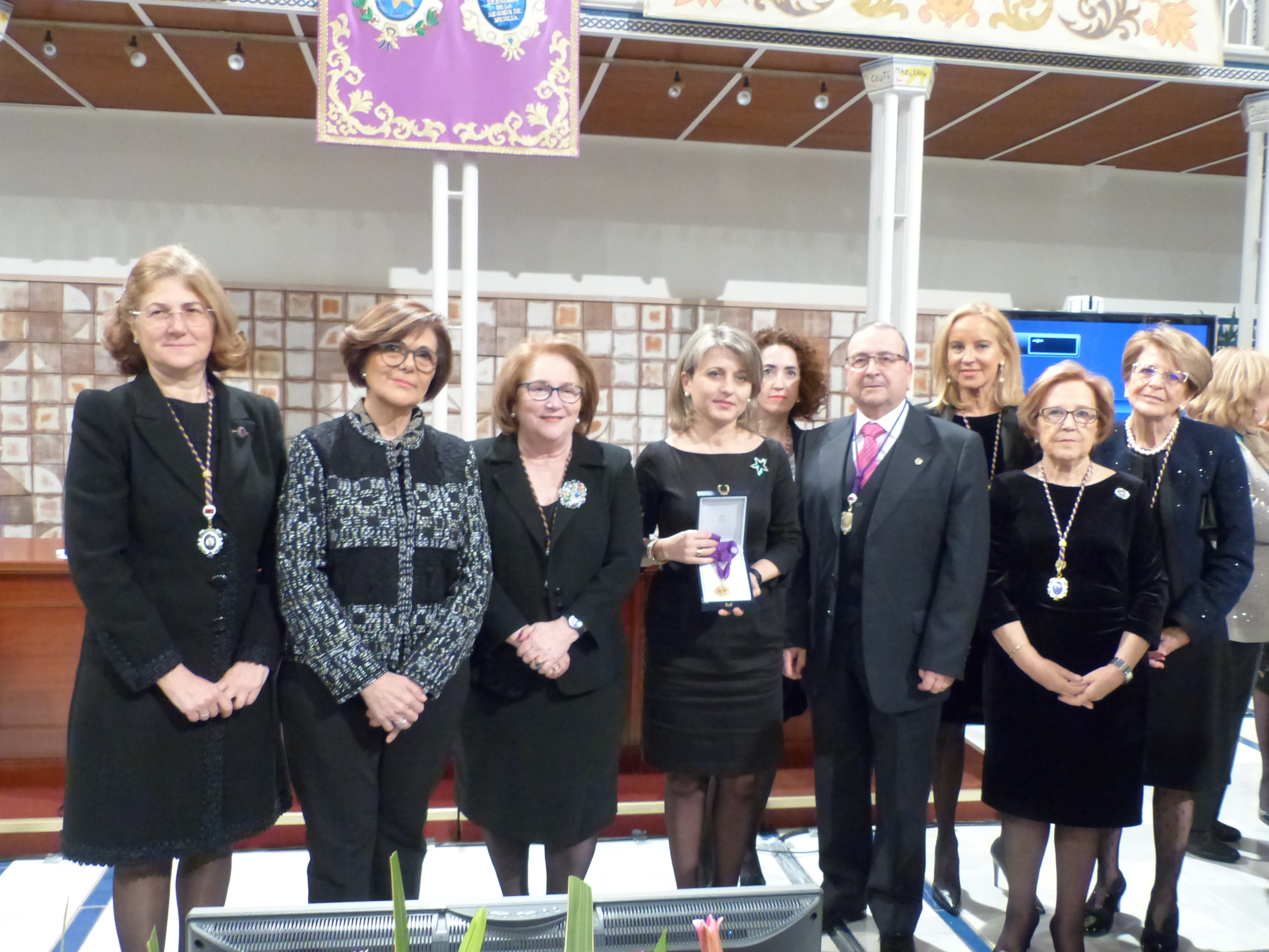 La Asamblea acoge un significativo acto de la Academia de Farmacia Santa María de España de la Región