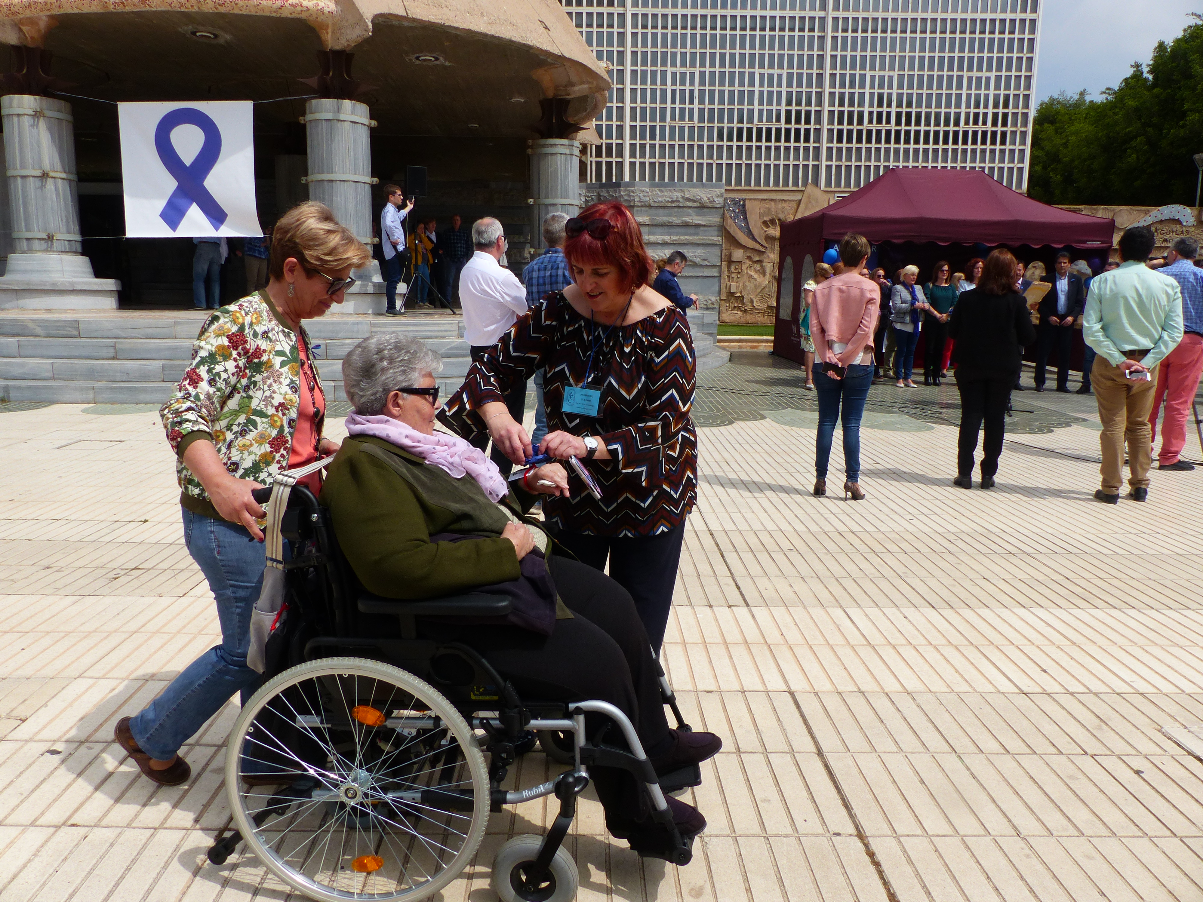 La Asamblea Regional ha arropado a la Asociación de Fibromialgia y Síndrome de Fatiga Crónica de Cartagena en la lectura de su XVI Manifiesto