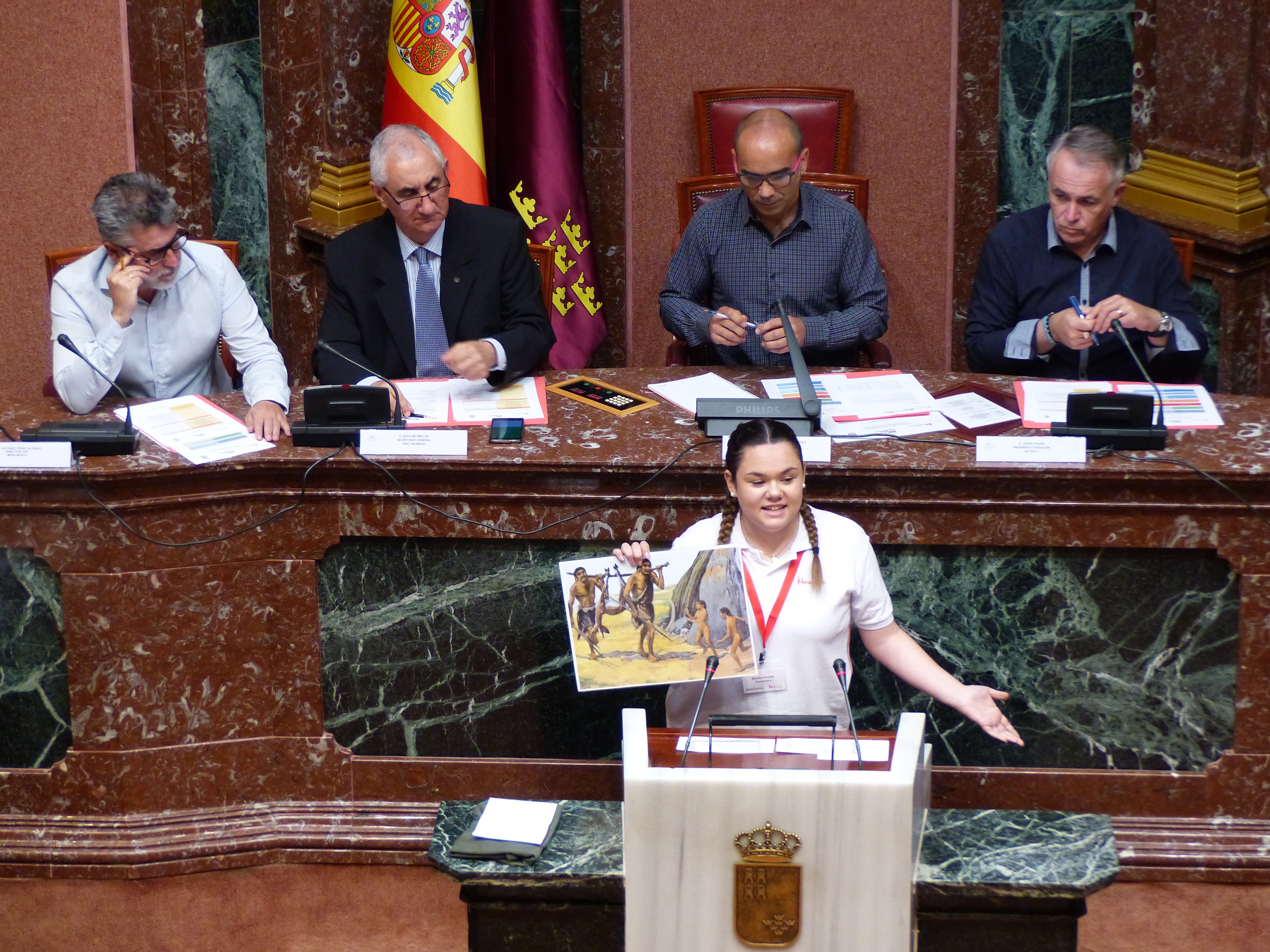 Debate escolar entre los colegios Miralmonte y Virgen del Pasico