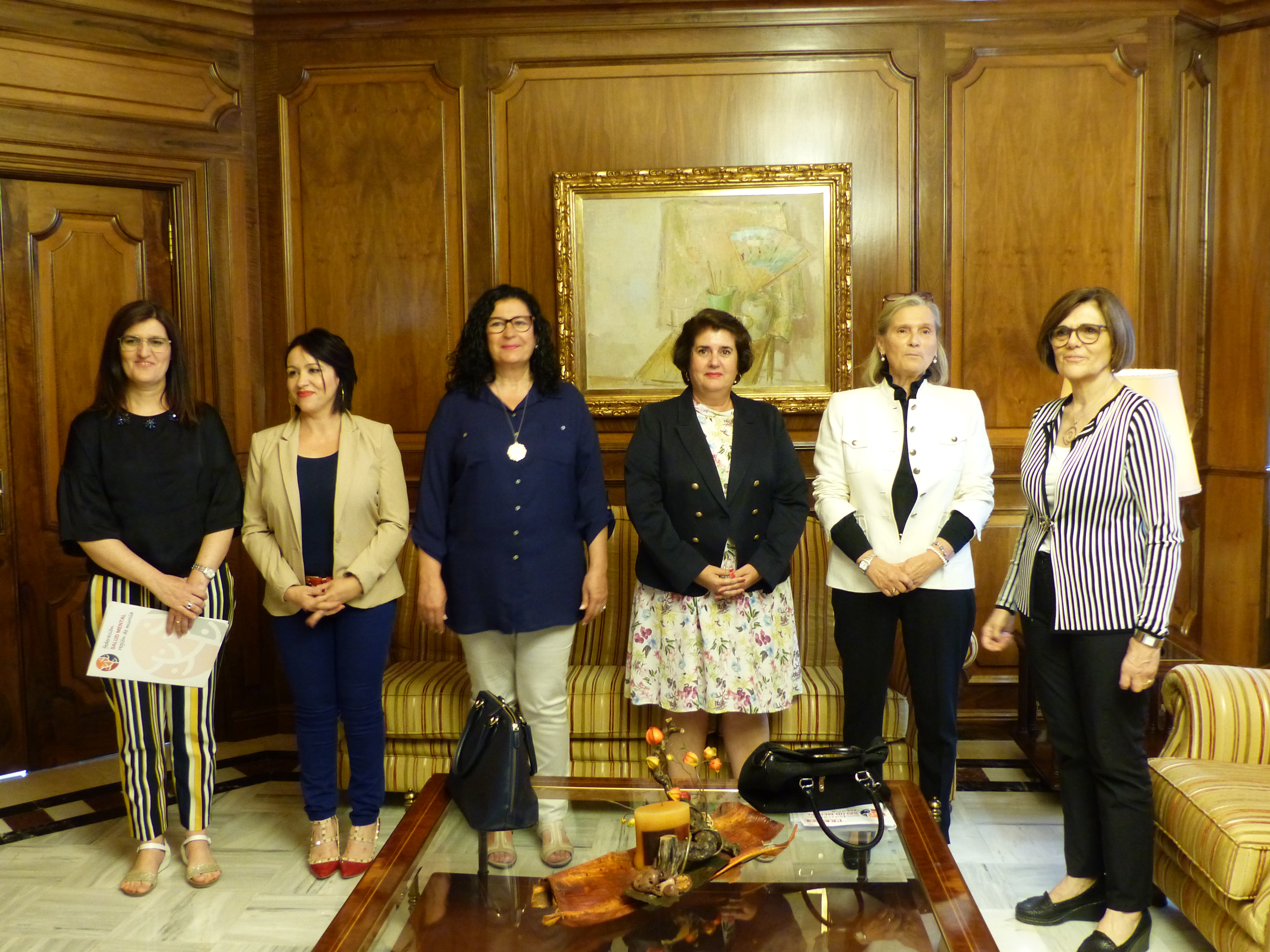 La presidenta de la Asamblea Regional, Rosa Peñalver, ha recibido a la ejecutiva de la Federación Salud Mental Región de Murcia
