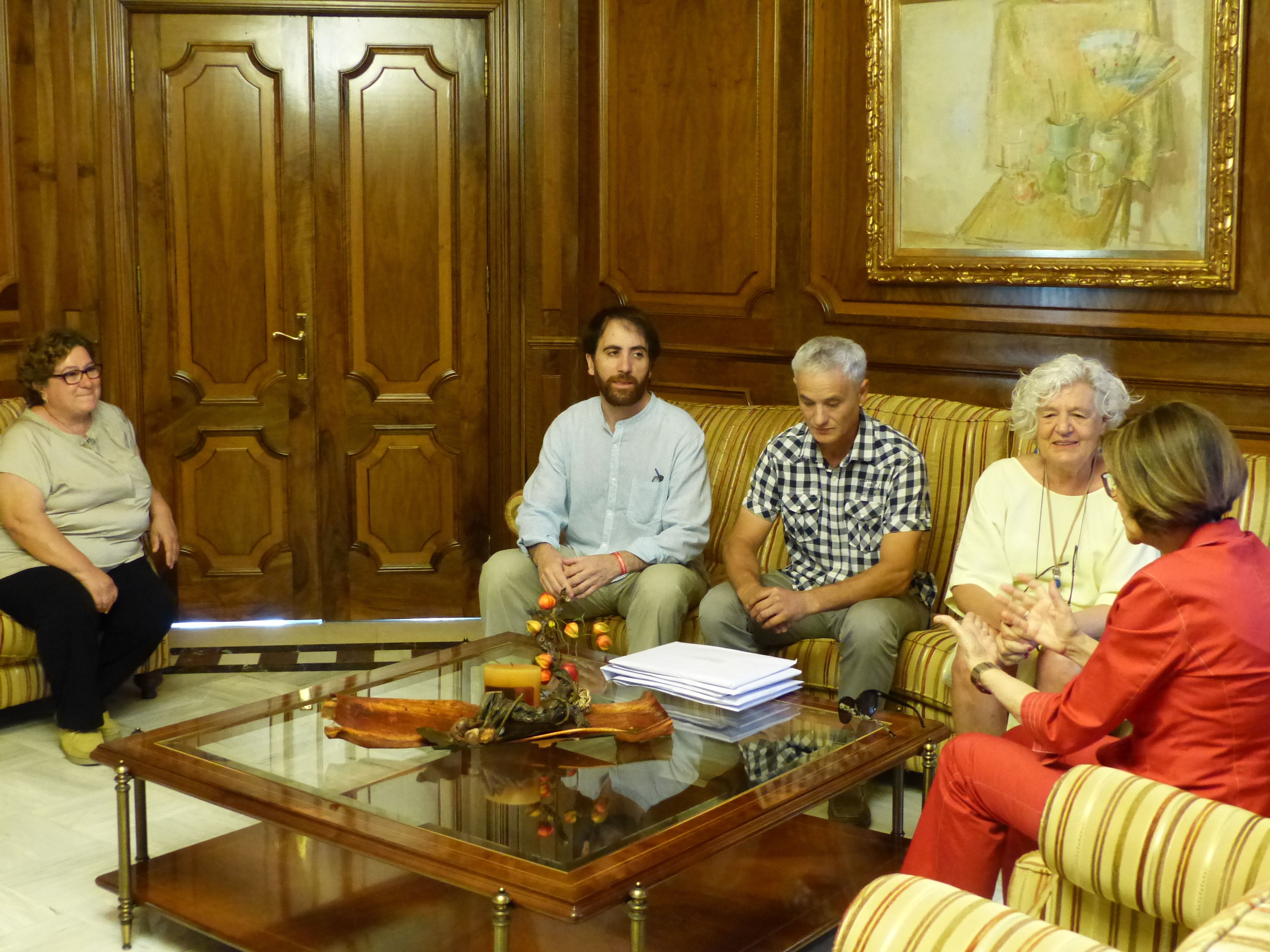 La presidenta de la Asamblea ha recibido a la Plataforma de Organizaciones de la Infancia de la Región de Murcia