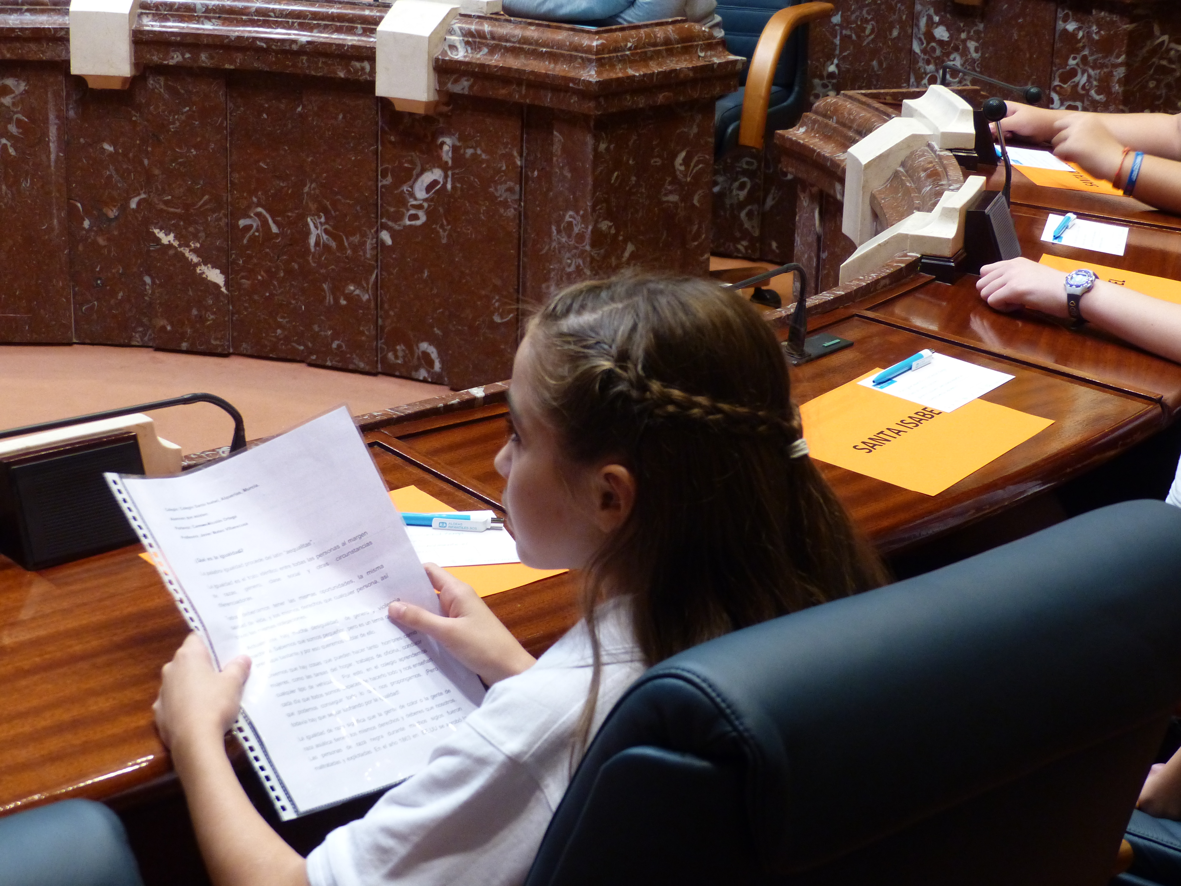 Aldeas Infantiles SOS ha celebrado en la Asamblea un pleno infantil