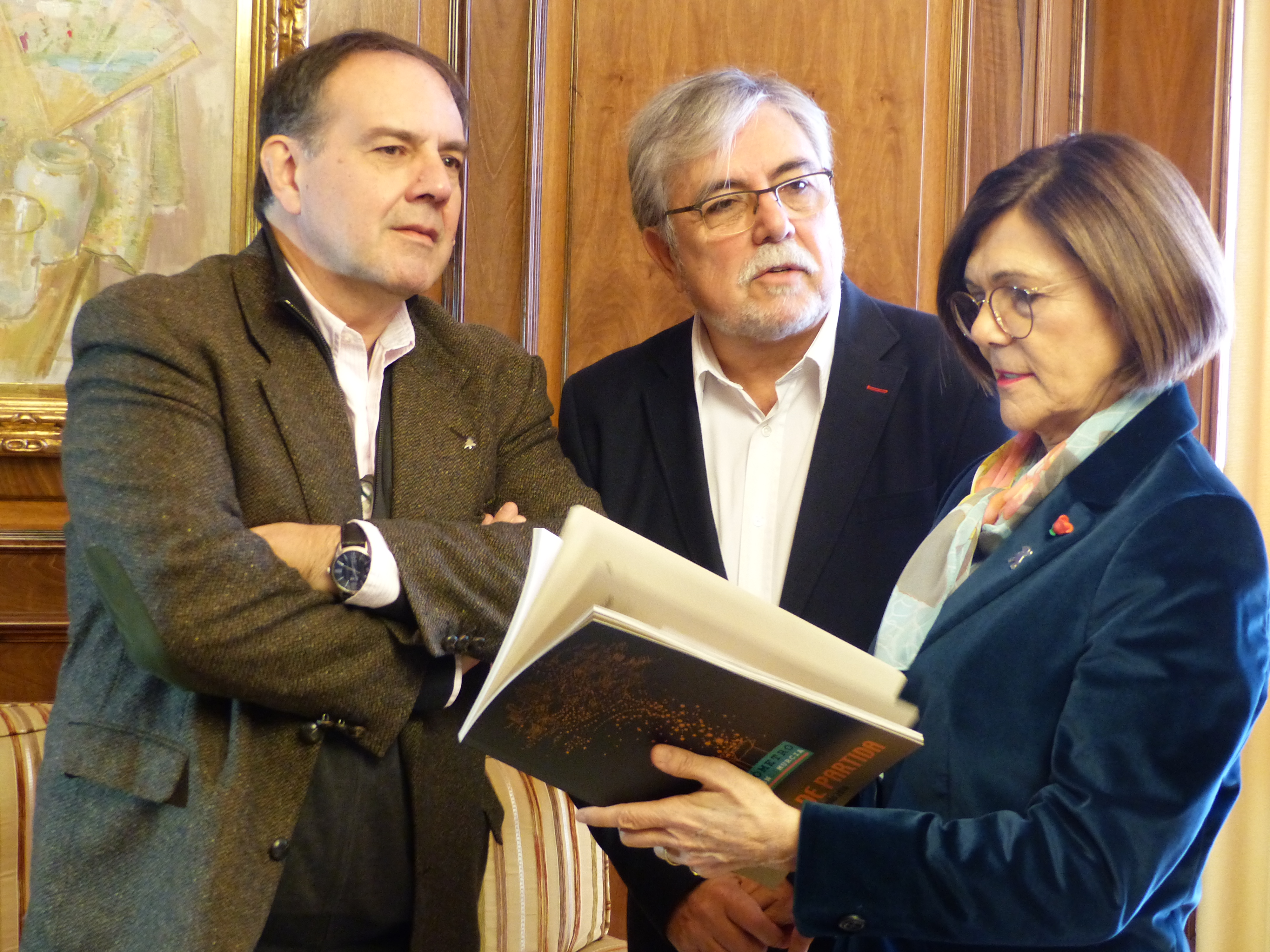 CEMOP entrega el Barómetro de otoño