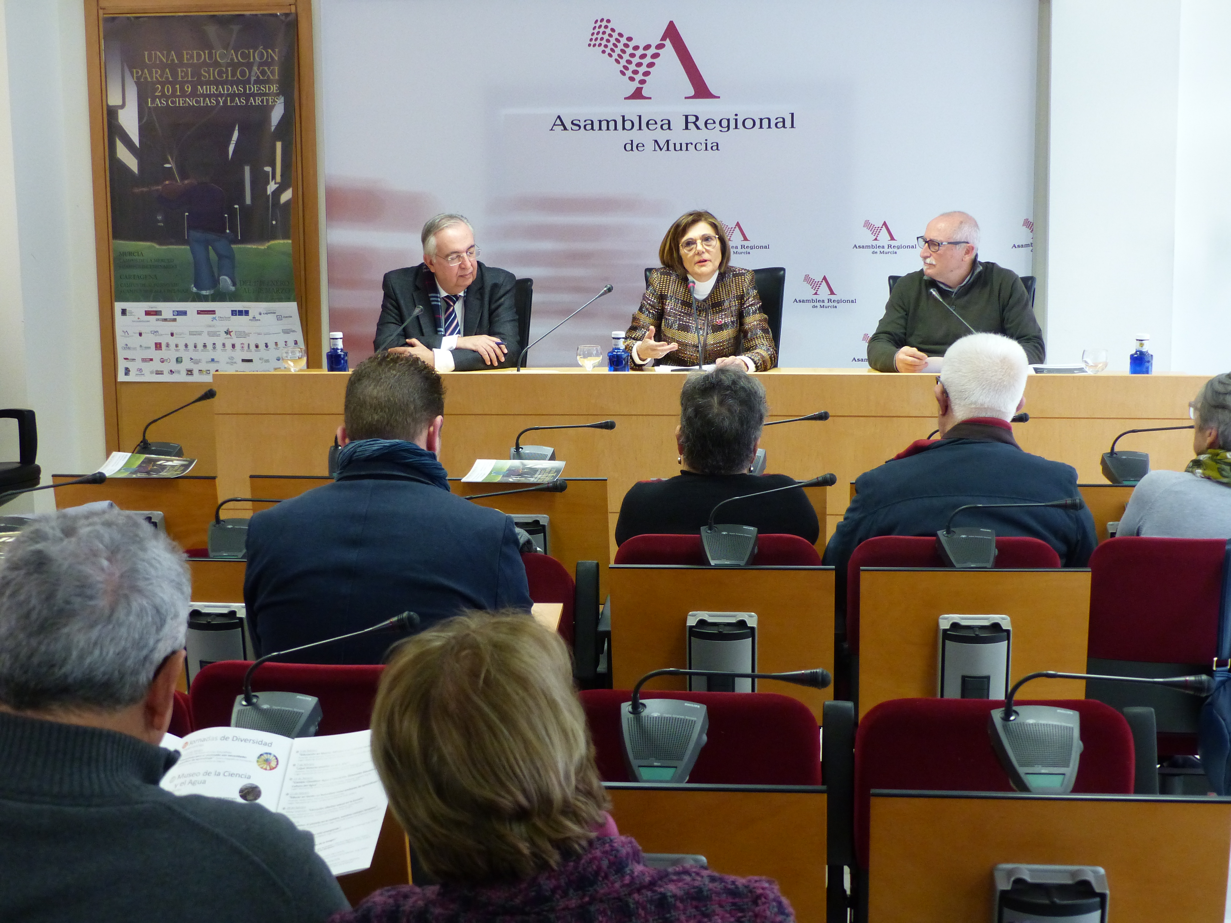 Presentación de las V Jornadas ‘Una educación para el siglo XXI: miradas desde las ciencias y las artes’