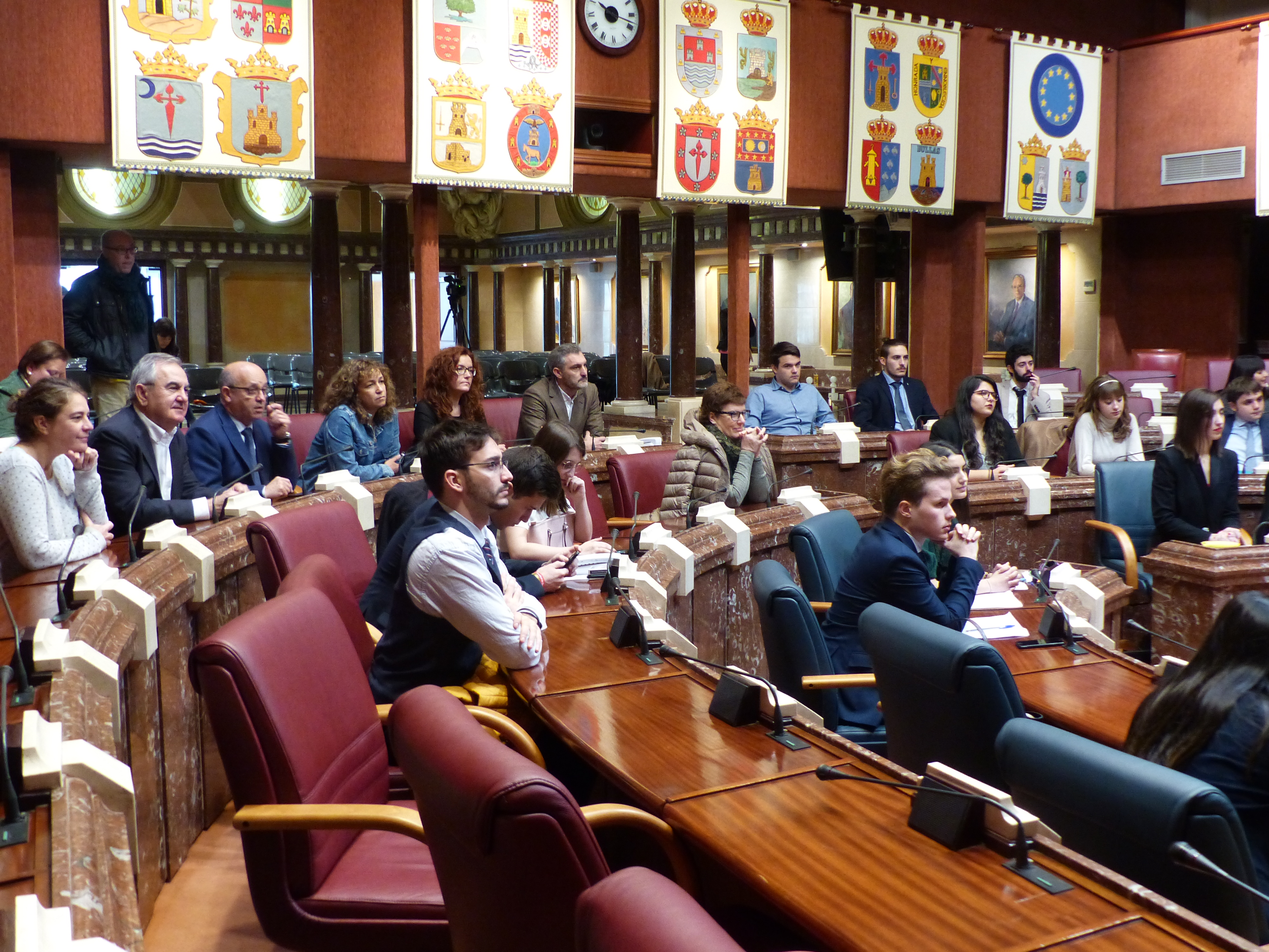 Debate universitario sobre la violencia de género
