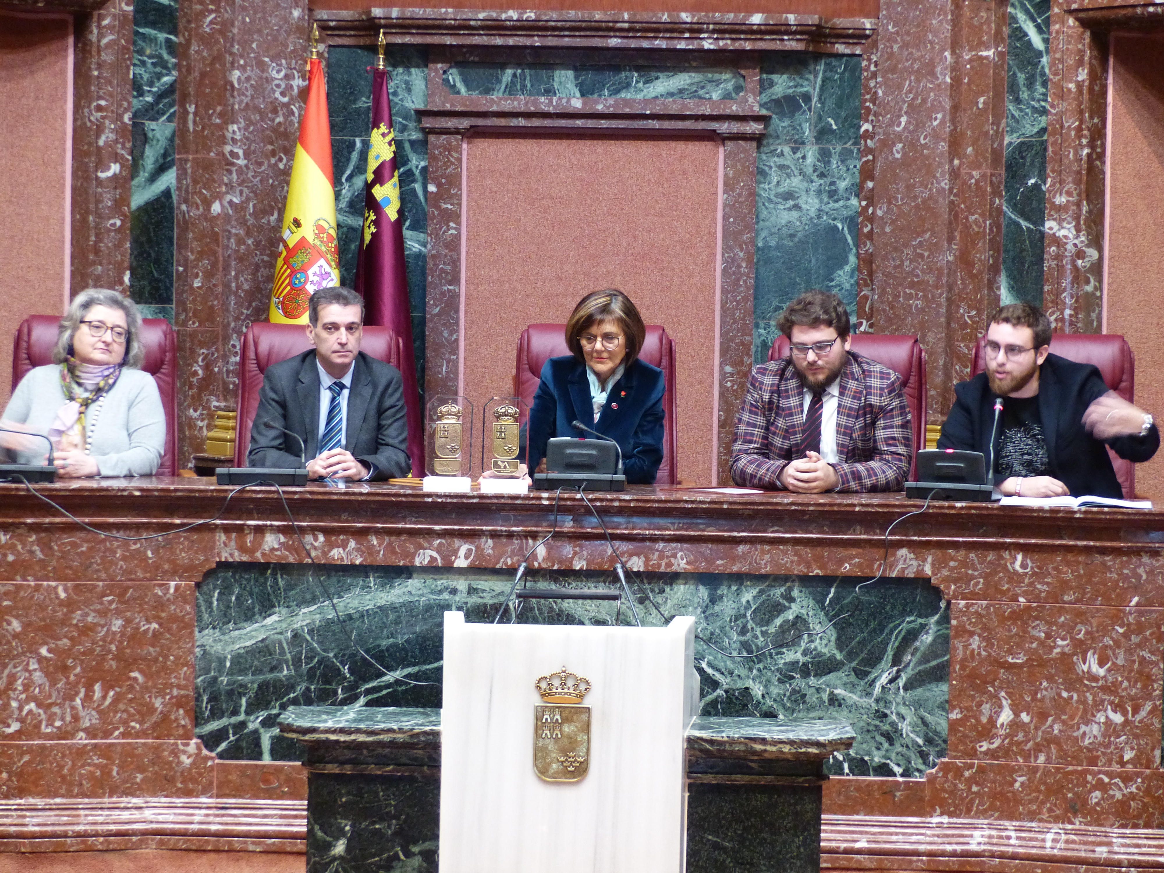 Debate universitario sobre la violencia de género