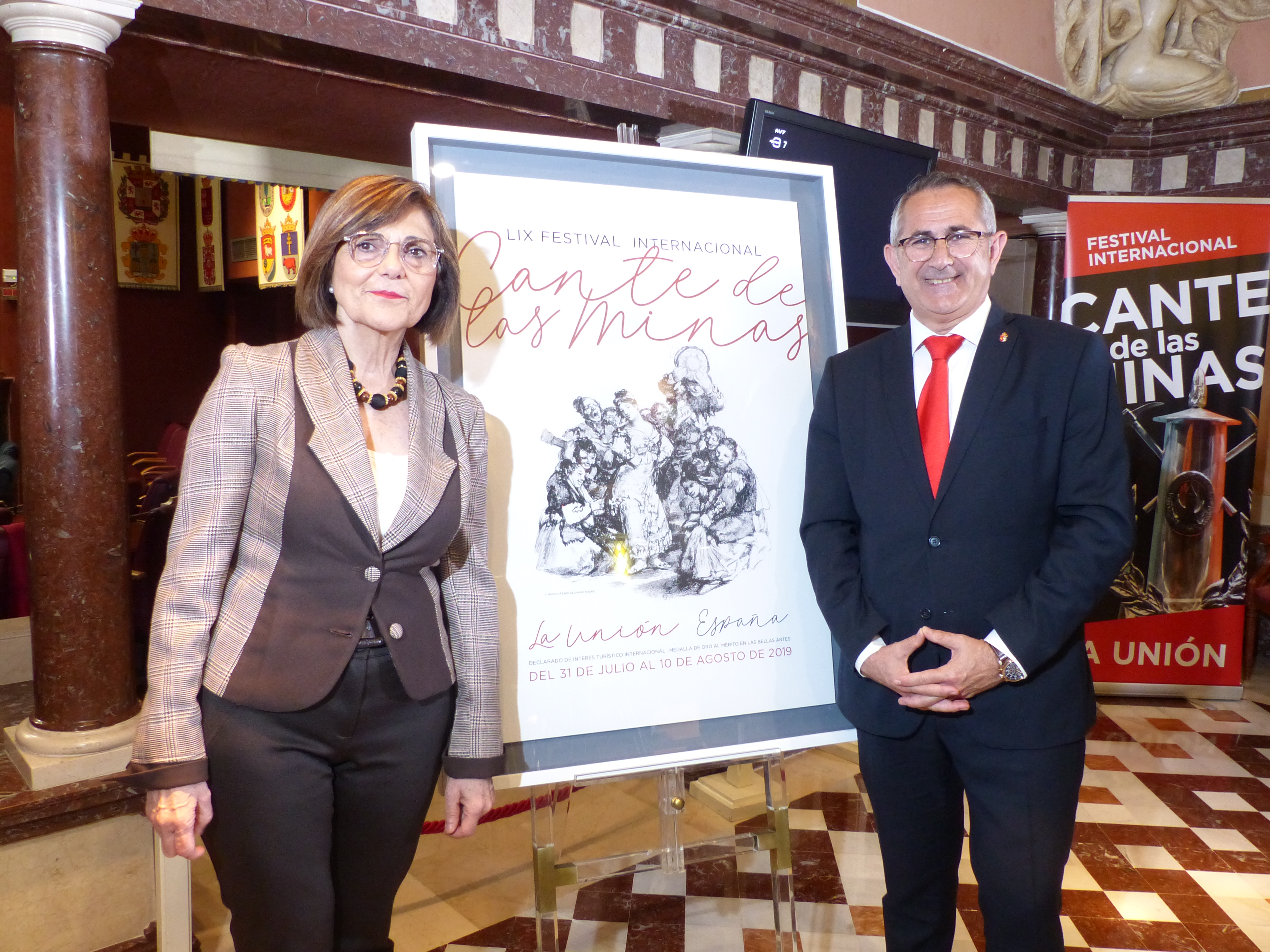 La presidenta de la Asamblea Regional, Rosa Peñalver, y el presidente de la Fundación Cante de las Minas y alcalde de La Unión, Pedro López