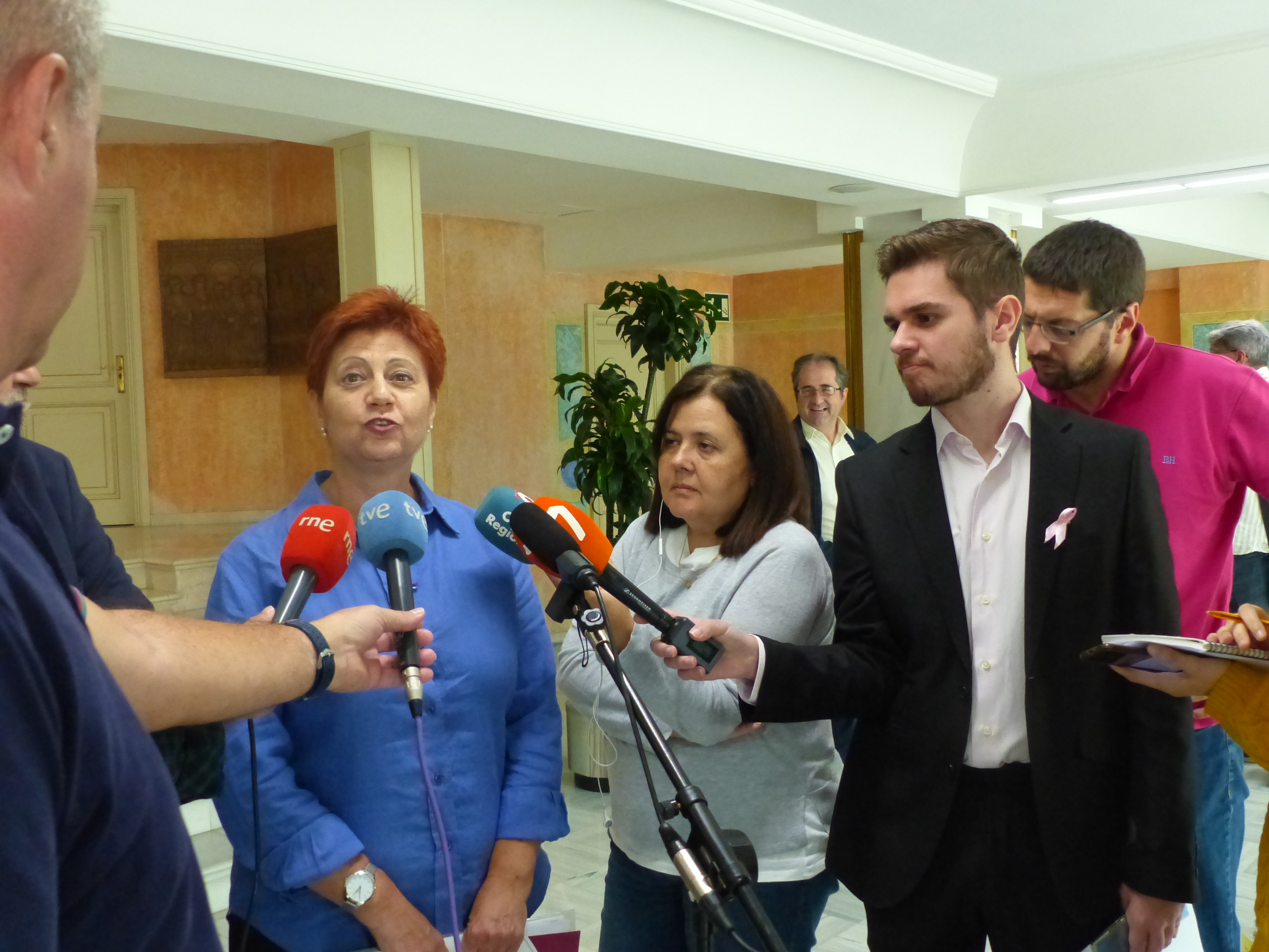 Rosa Cano, presidenta de EAPN Región de Murcia, ha pedido medidas y colaboración para que las personas afectadas por la pobreza y la exclusión social puedan llevar una vida digna