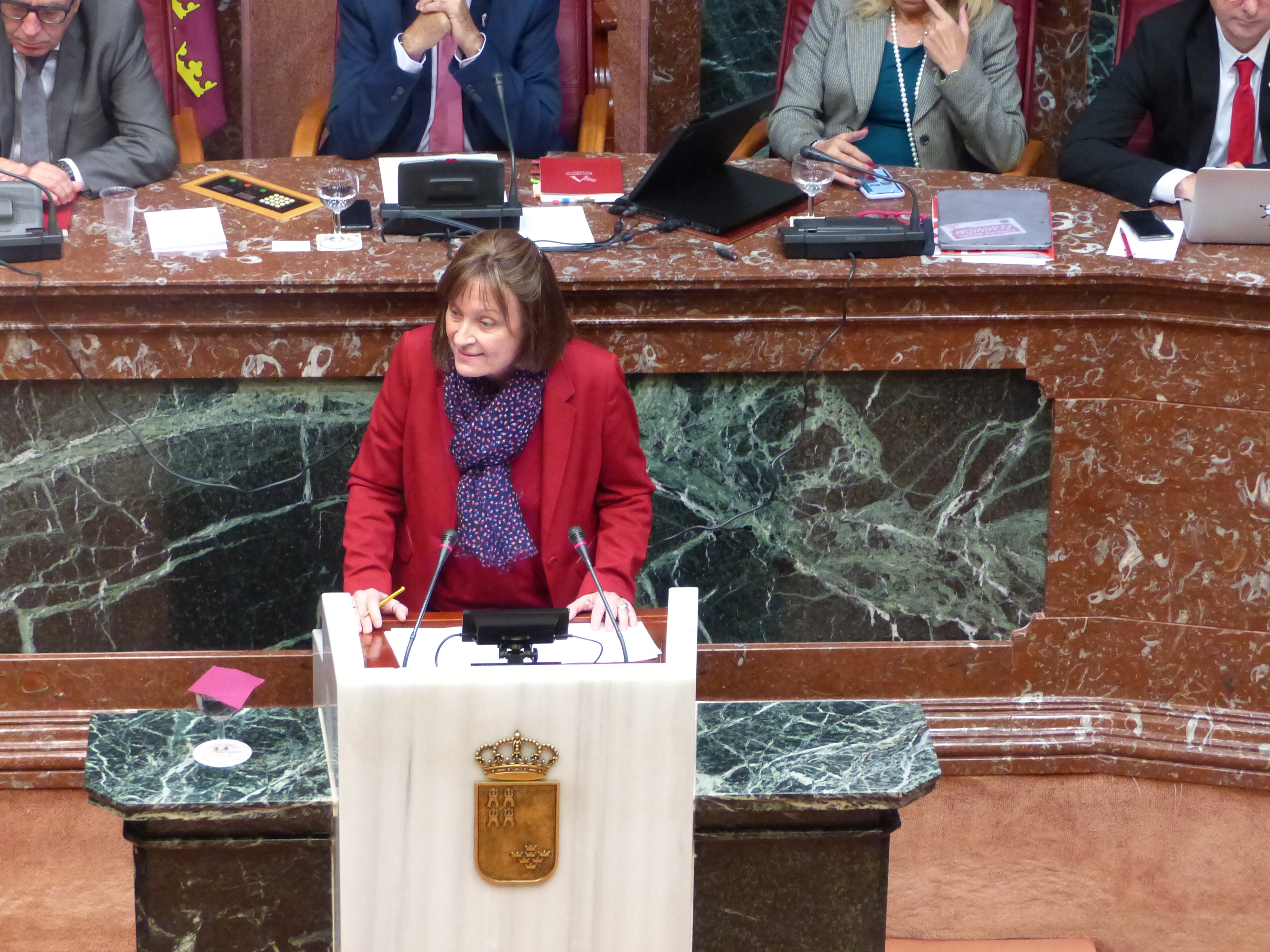 María Marín, en la tribuna de oradores