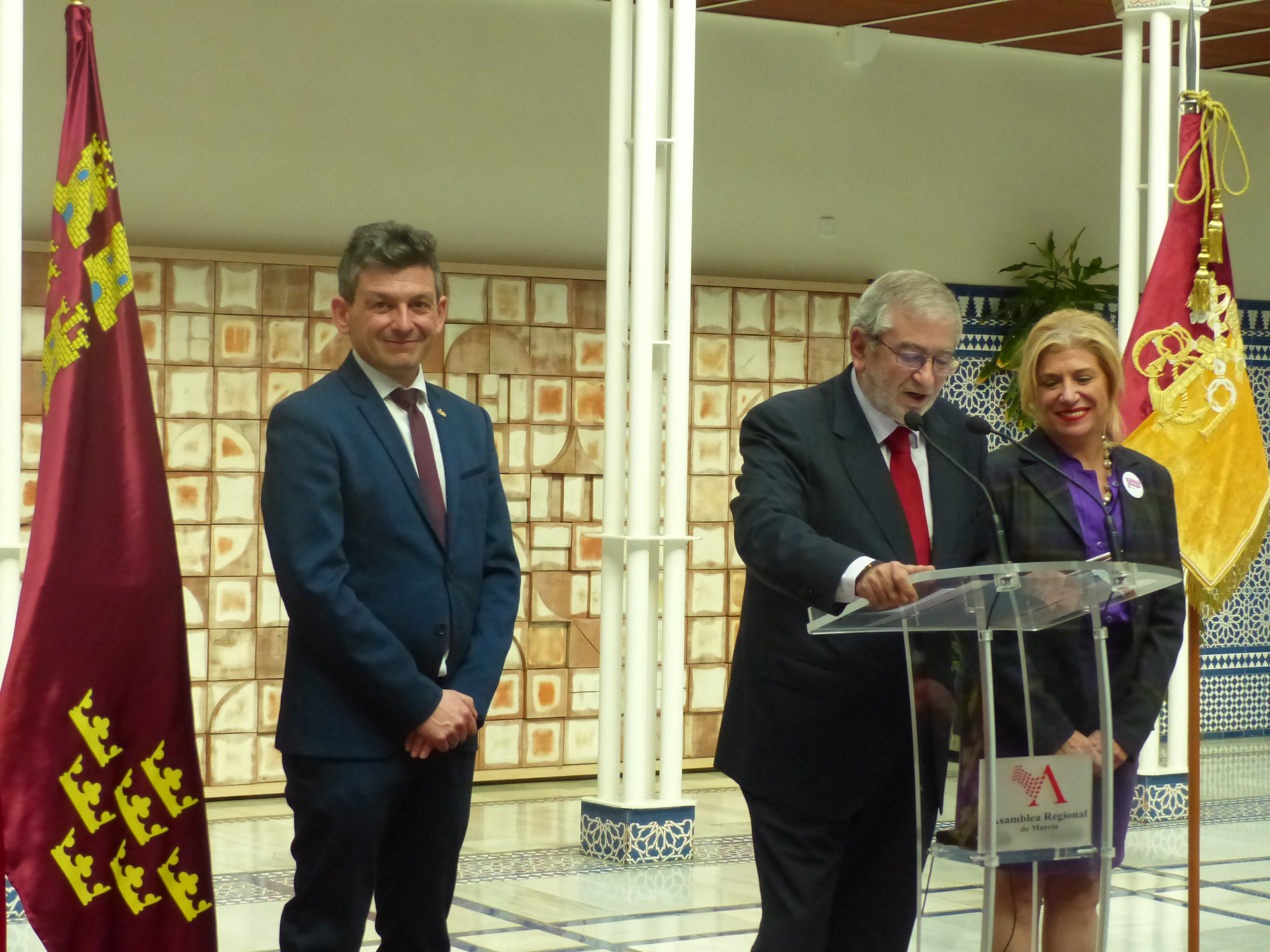 El presidente de la Asamblea Regional, Alberto Castillo, ha realizado un recorrido por la presencia de los Reyes Católicos en Lorca El presidente de la Asamblea Regional, Alberto Castillo, ha realizado un recorrido por la presencia de los Reyes Católicos