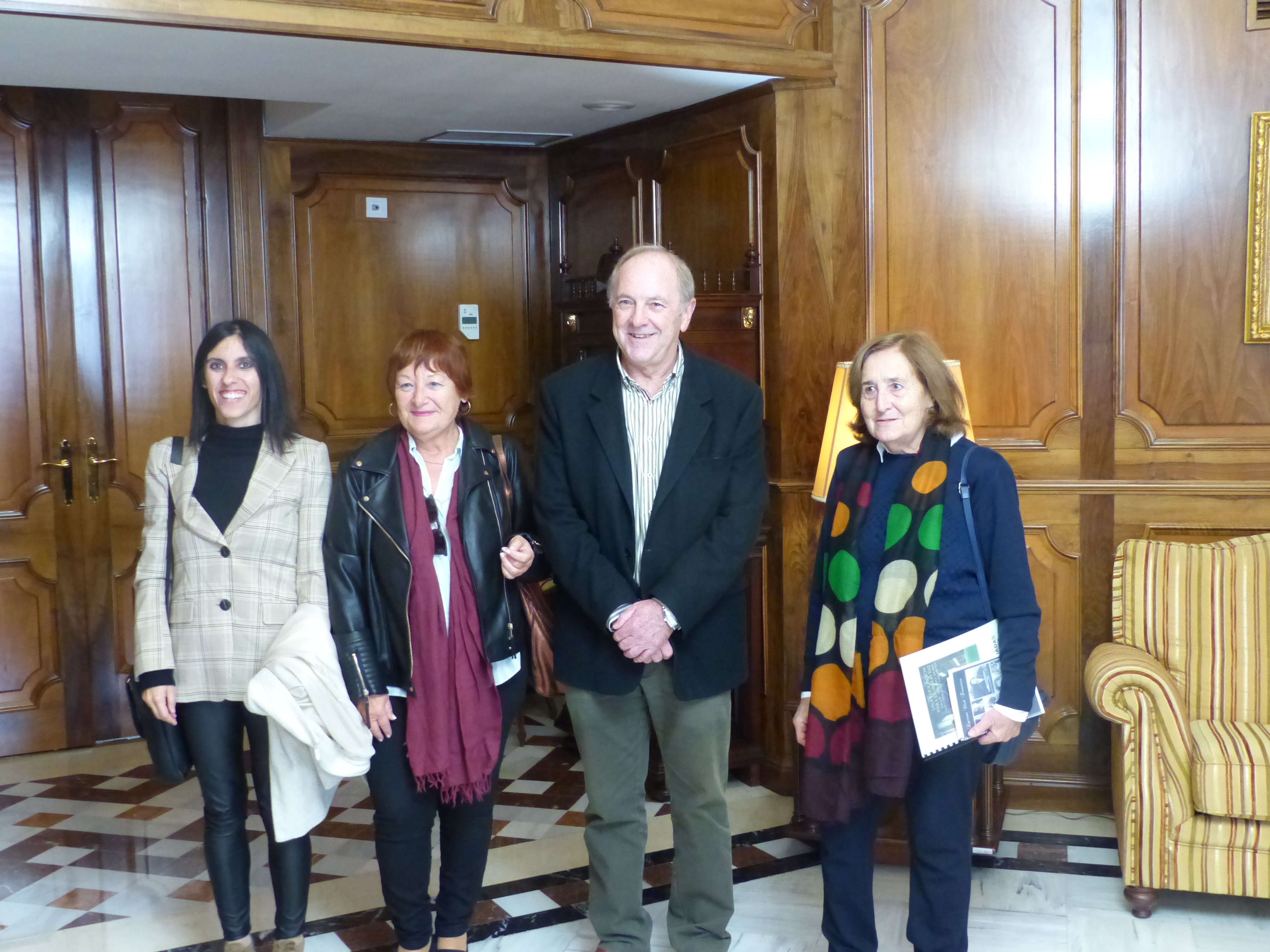 Instantes previos a la reunión