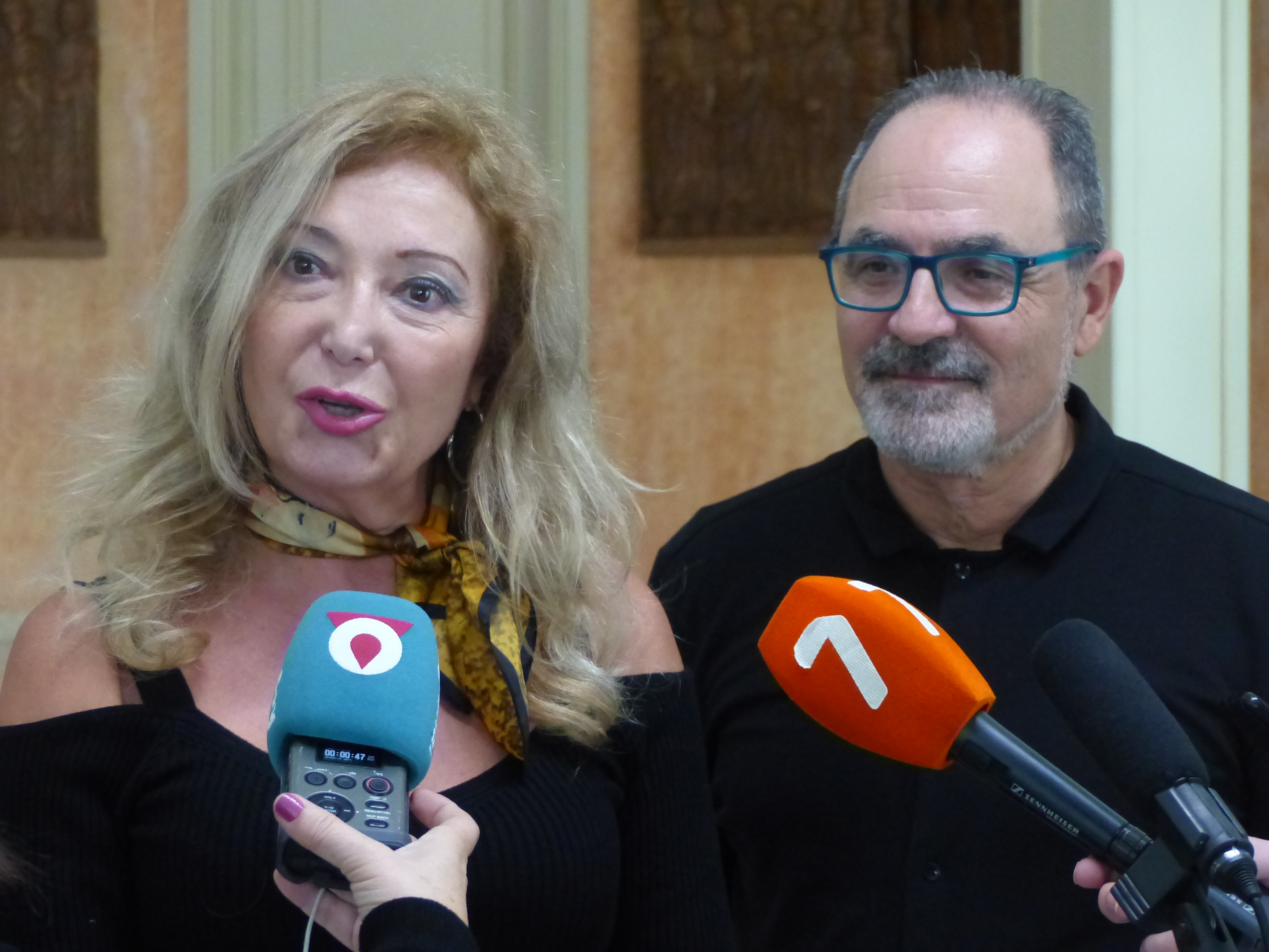 La directora de Cultura del Ayuntamiento de Cartagena atiende a los medios tras la entrevista con el presidente