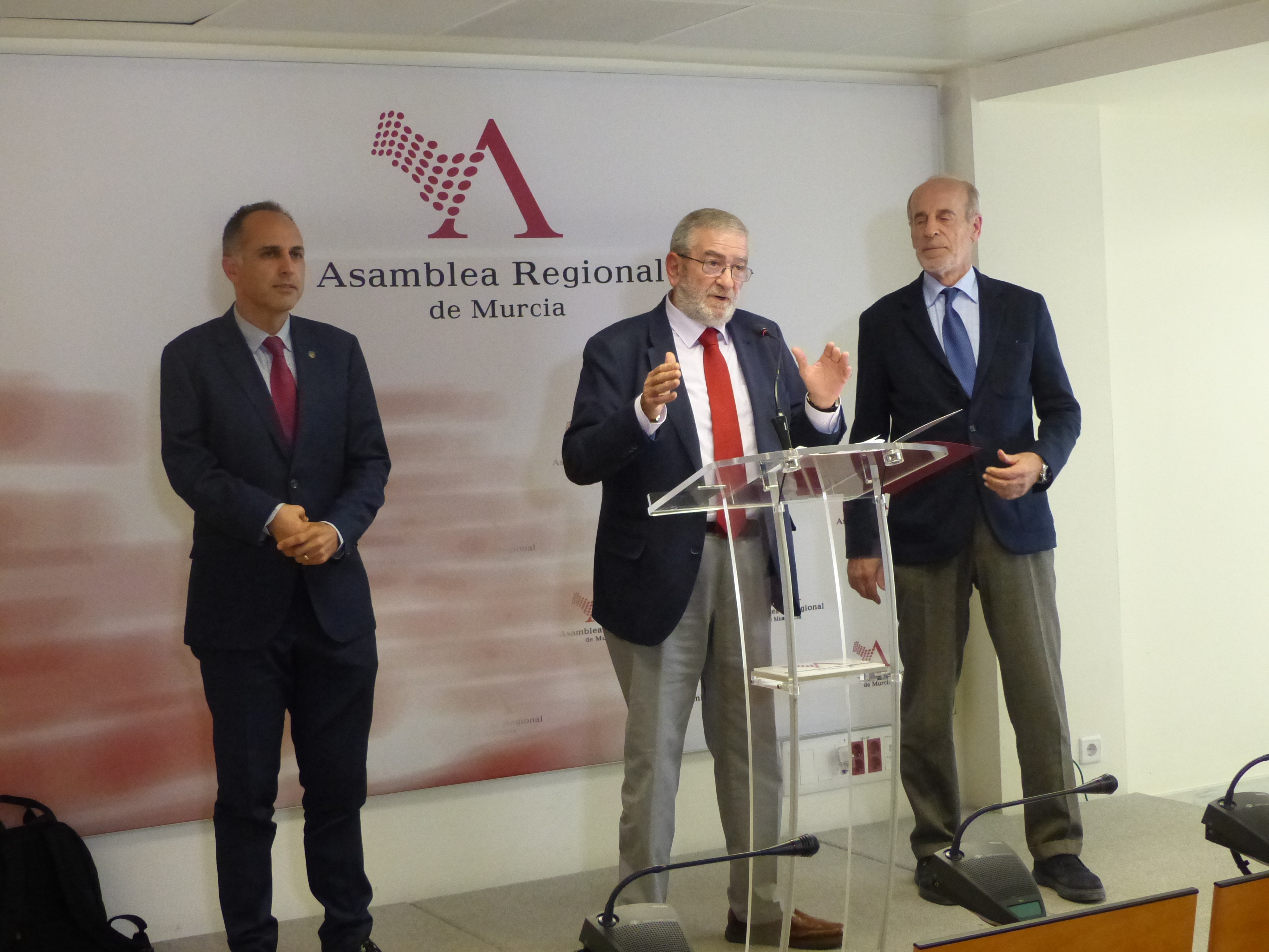 Eugenio Galdón, Alberto Castillo y Alejandro Díaz Morcillo tras anunciar el acuerdo