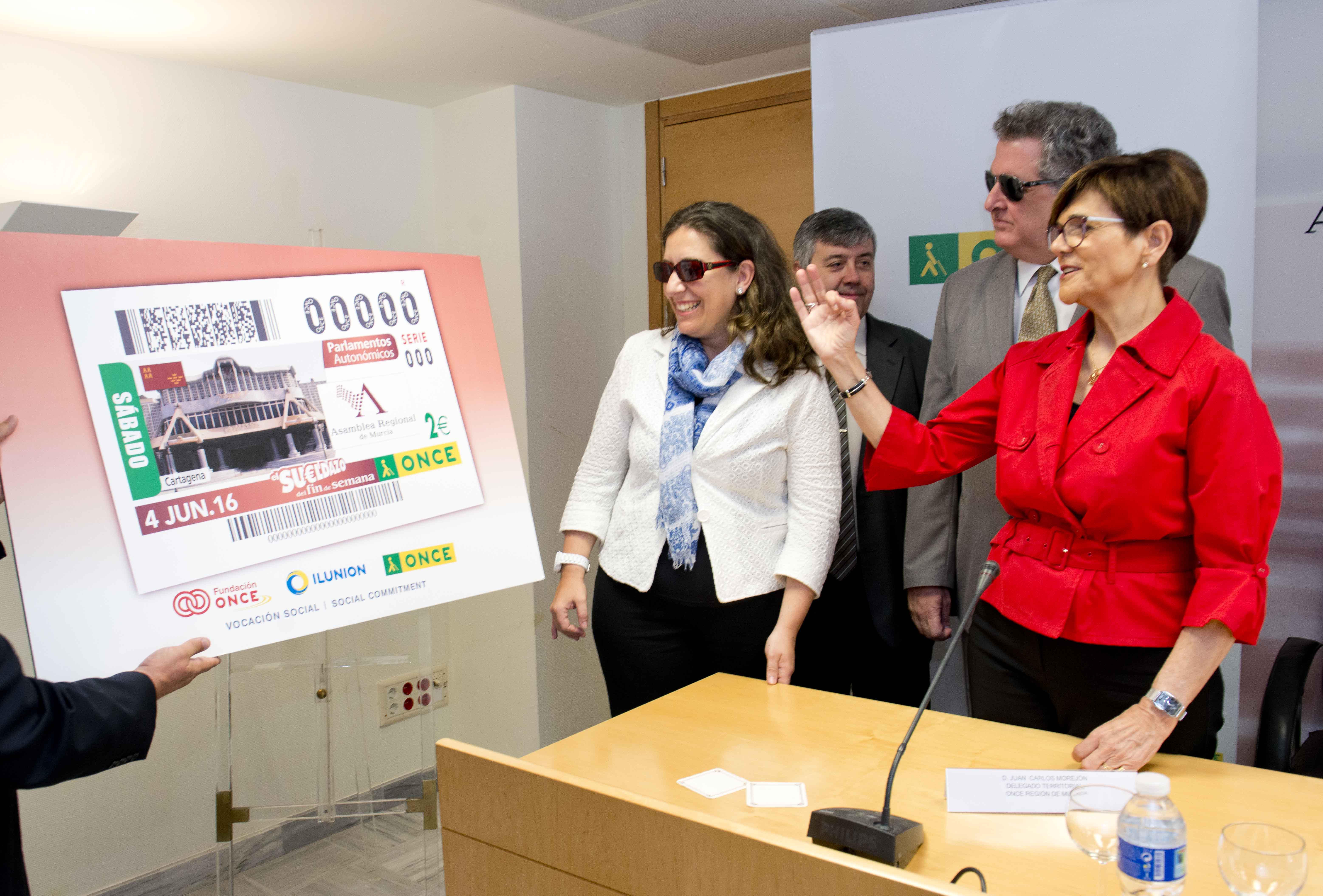 Presentación cupón dedicado a la Asamblea