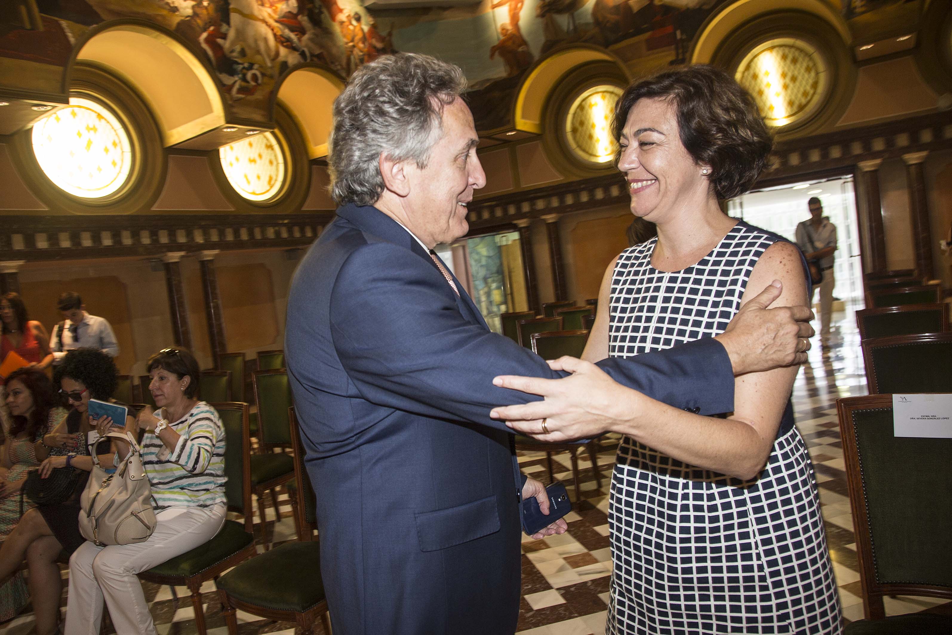 Francisco Oñate y Severa González, nuevos senadores autonómicos