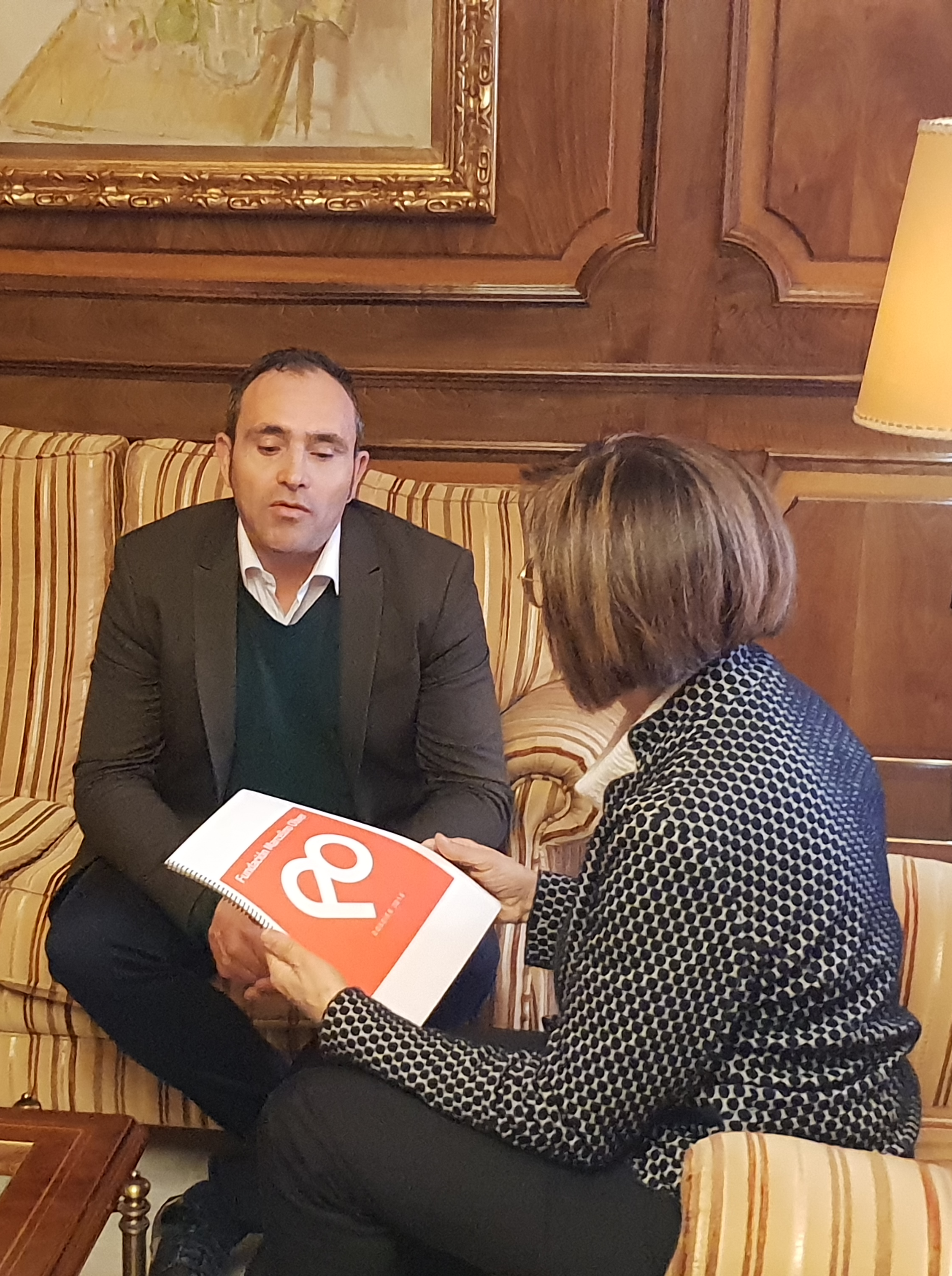 La presidenta recibe a la Fundación Marcelino Oliver