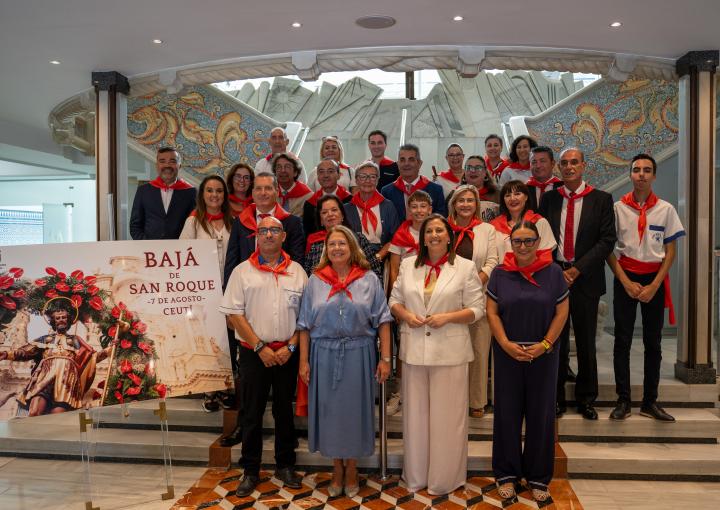 La Asamblea Regional acoge la presentación del cartel de la Bajá de San Roque 2026, de Ceutí