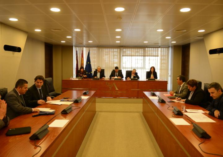 Ruedas de prensa. Valoraciones de los Grupos Parlamentarios tras la comparecencia de Cristina Narbona en la Comisión de investigación sobre la Desalinizadora de Escombreras