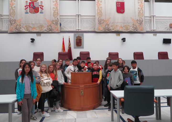 18 centros educativos nos han visitado desde la puesta en marcha del XXXIV Programa de Divulgación Educativa