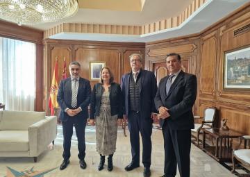 Visita institucional de la Comisión Organizadora de las I Jornadas “MurciaEconomía-Defensa” Visita institucional de la Comisión Organizadora de las I Jornadas “MurciaEconomía-Defensa”